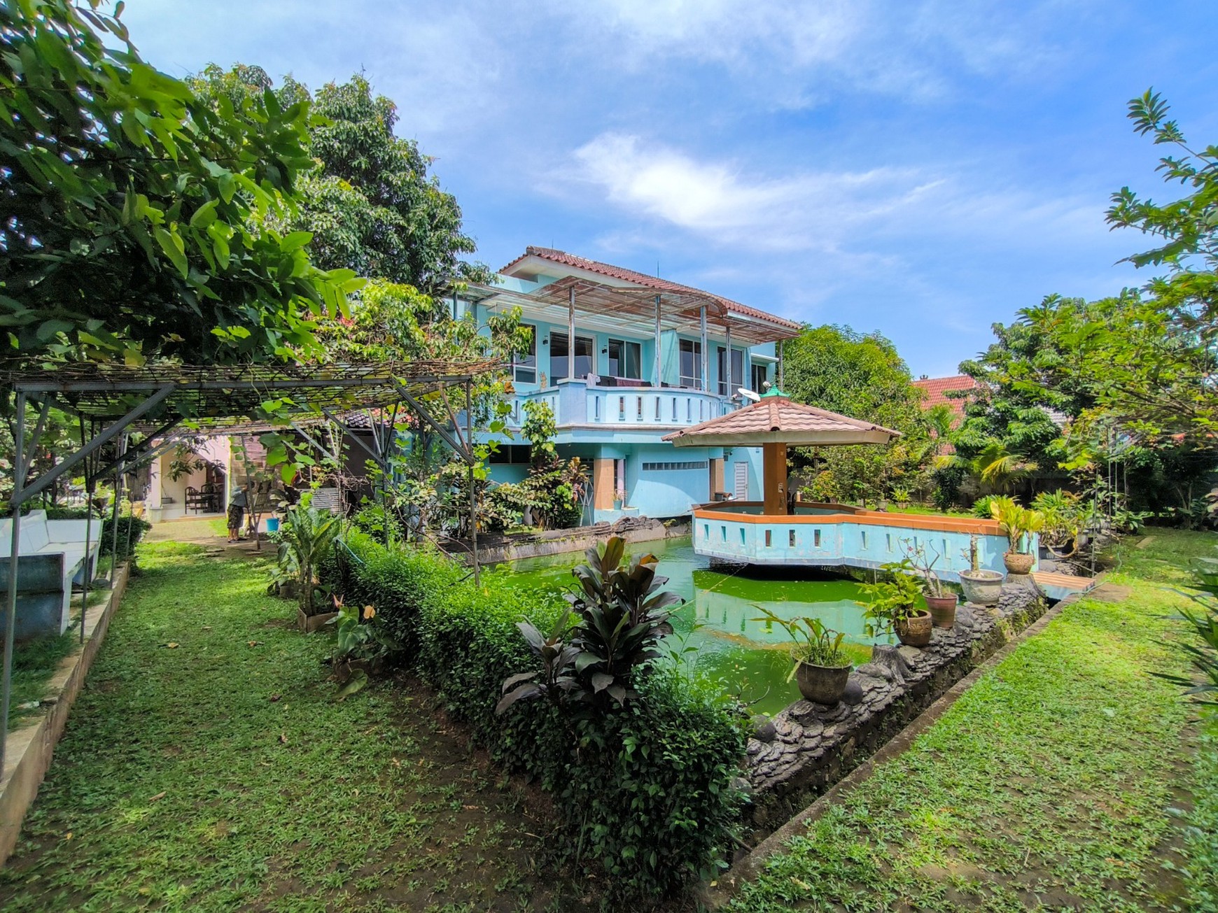 Rumah Bagus Di Taman Serua, Jl Mangga Depok Jawa Barat