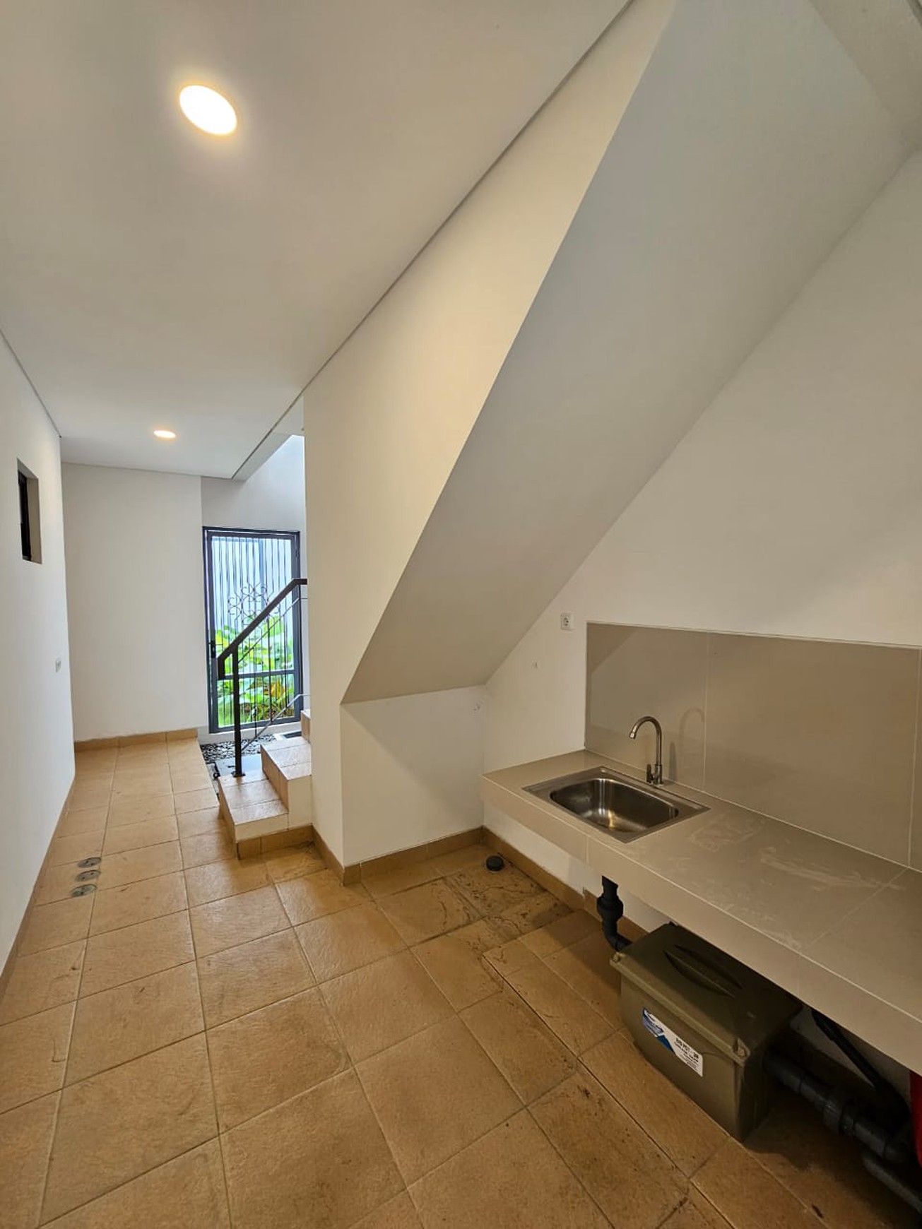 Rumah dekat taman Eonna BSD