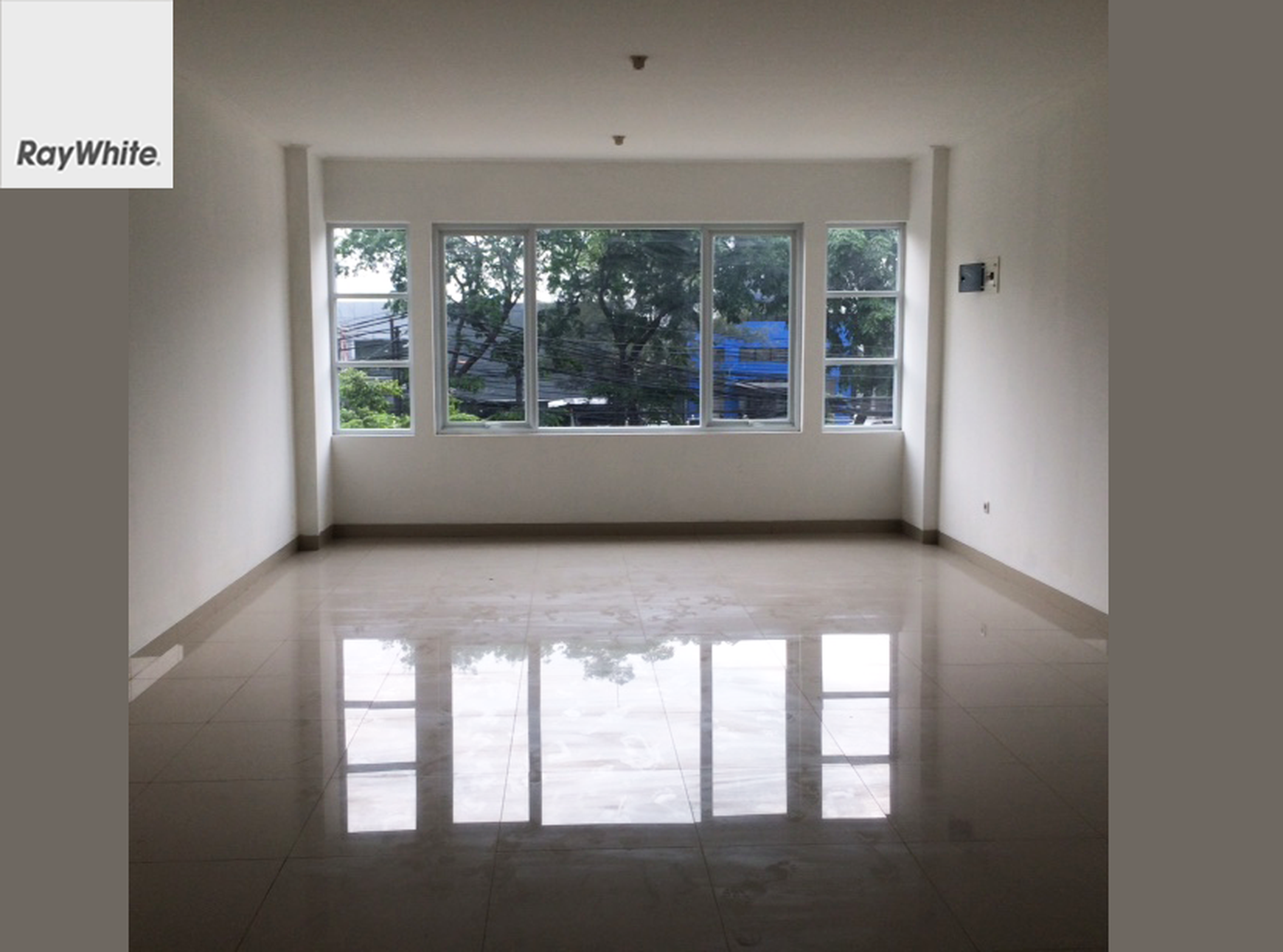FOR RENT Ruko 3 Gandeng Bangunan 4 Lantai Jalan Pemuda Rawamangun Jakarta Timur