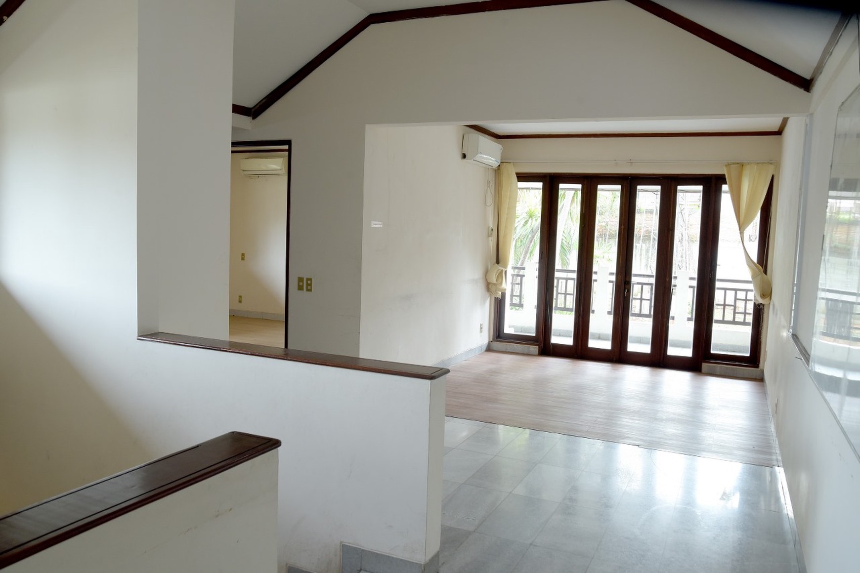 Rumah Unfurnished 3 lantai di Pangeran Antasari, Cipete Selatan, Cilandak