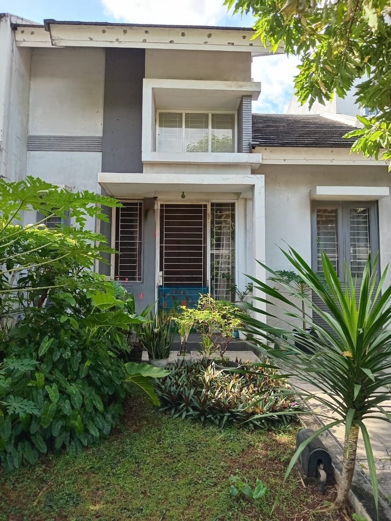  rumah di Nusa Loka Neo Catalonia