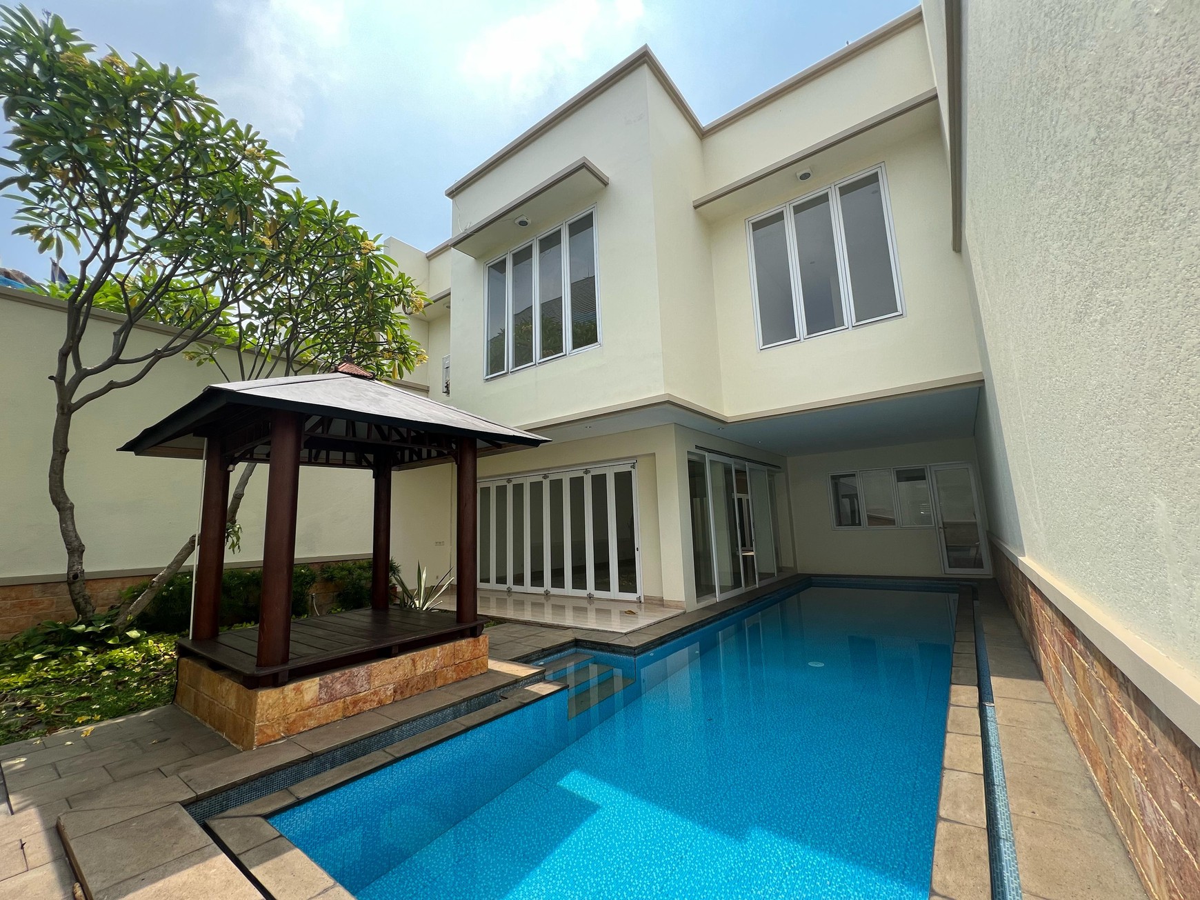 Rumah cluster modern minimalis sudah renovasi lokasi pejaten barat kemang jakarta selatan