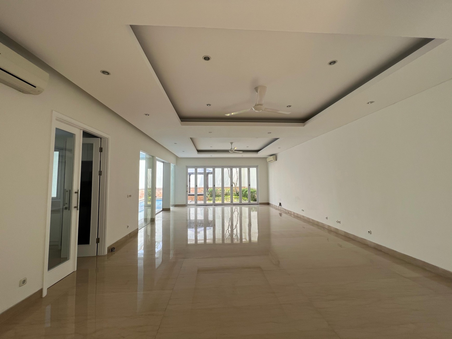 Rumah cluster modern minimalis sudah renovasi lokasi pejaten barat kemang jakarta selatan