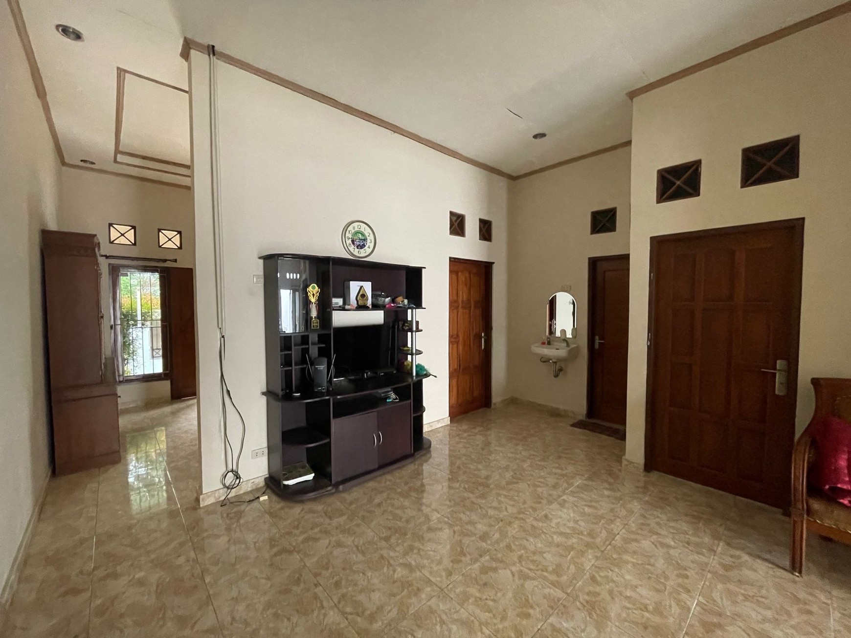 Rumah Tinggal 264 Meter Persegi Dekat Kampus UNISA