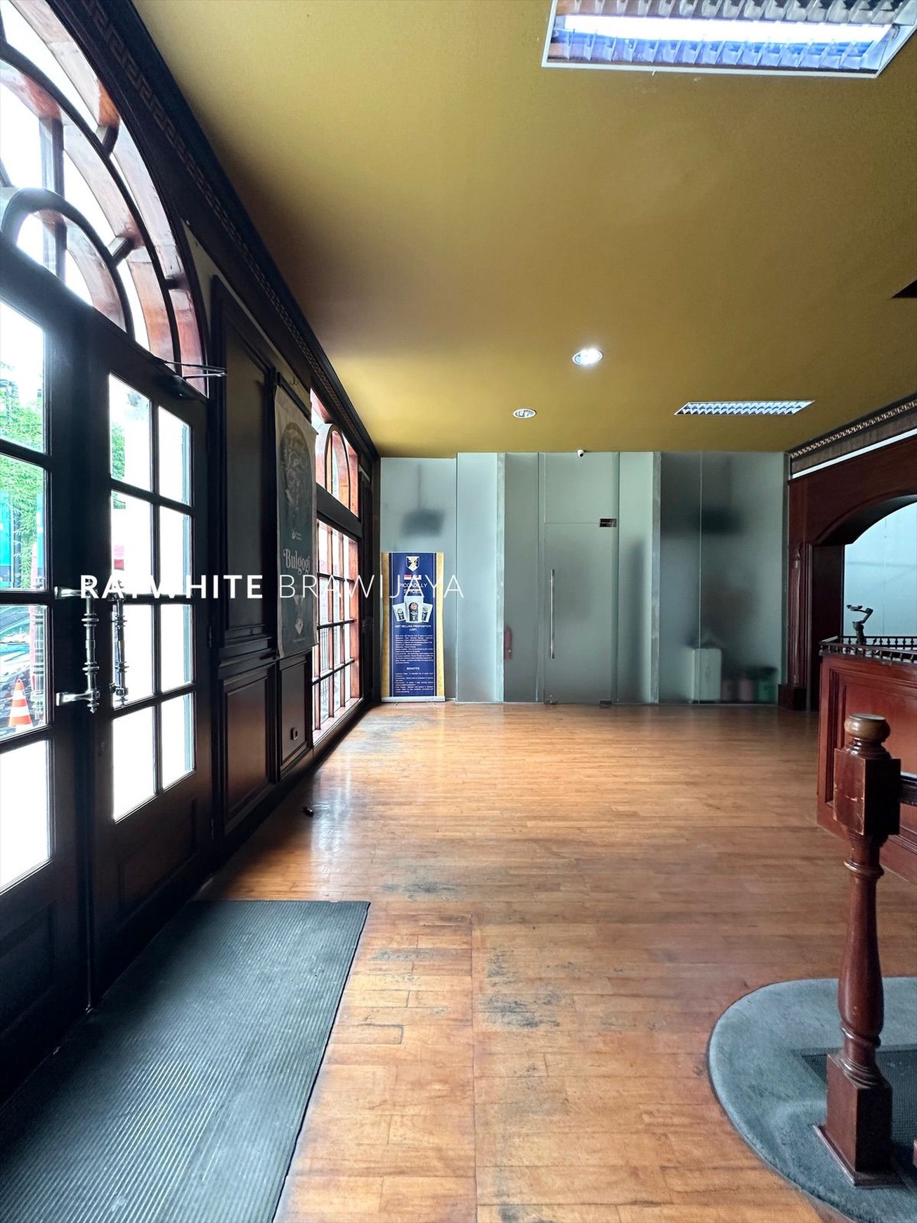 Mini Comercial Building Premium Area Kemang