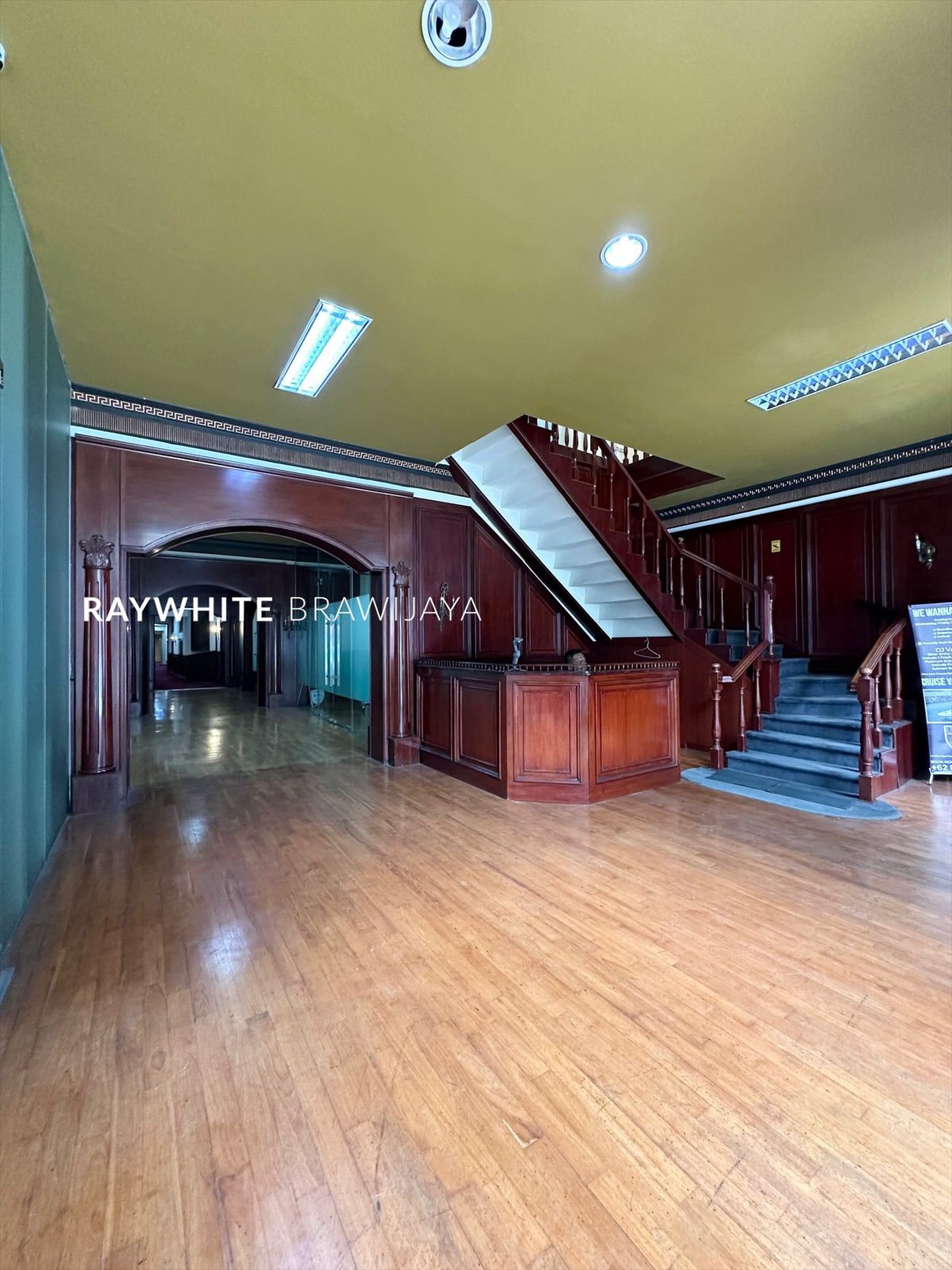 Mini Comercial Building Premium Area Kemang