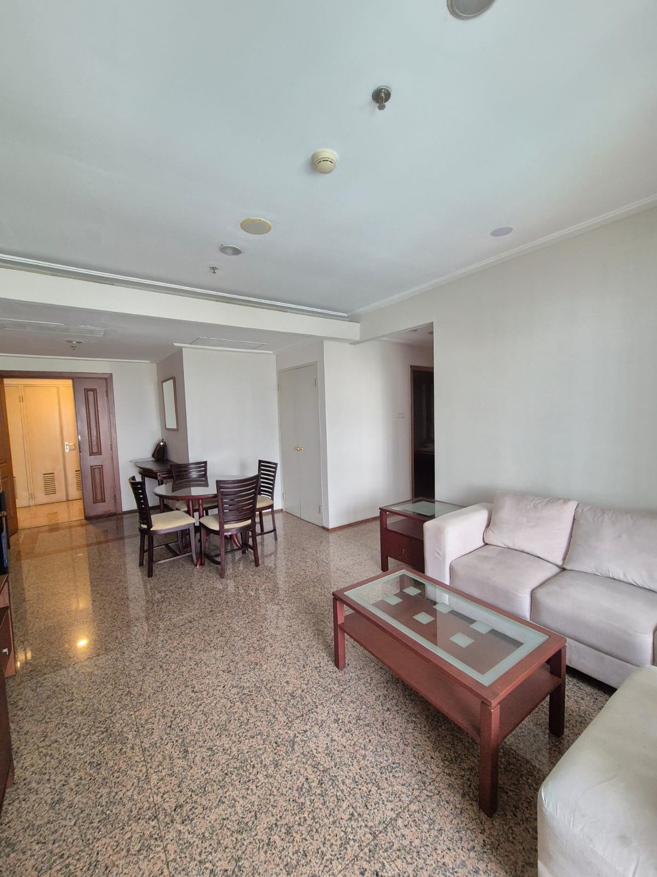 Disewakan Pavilion Apartemen 2BR terawat dan furnished di Jakarta Pusat sebelah Citiwalk