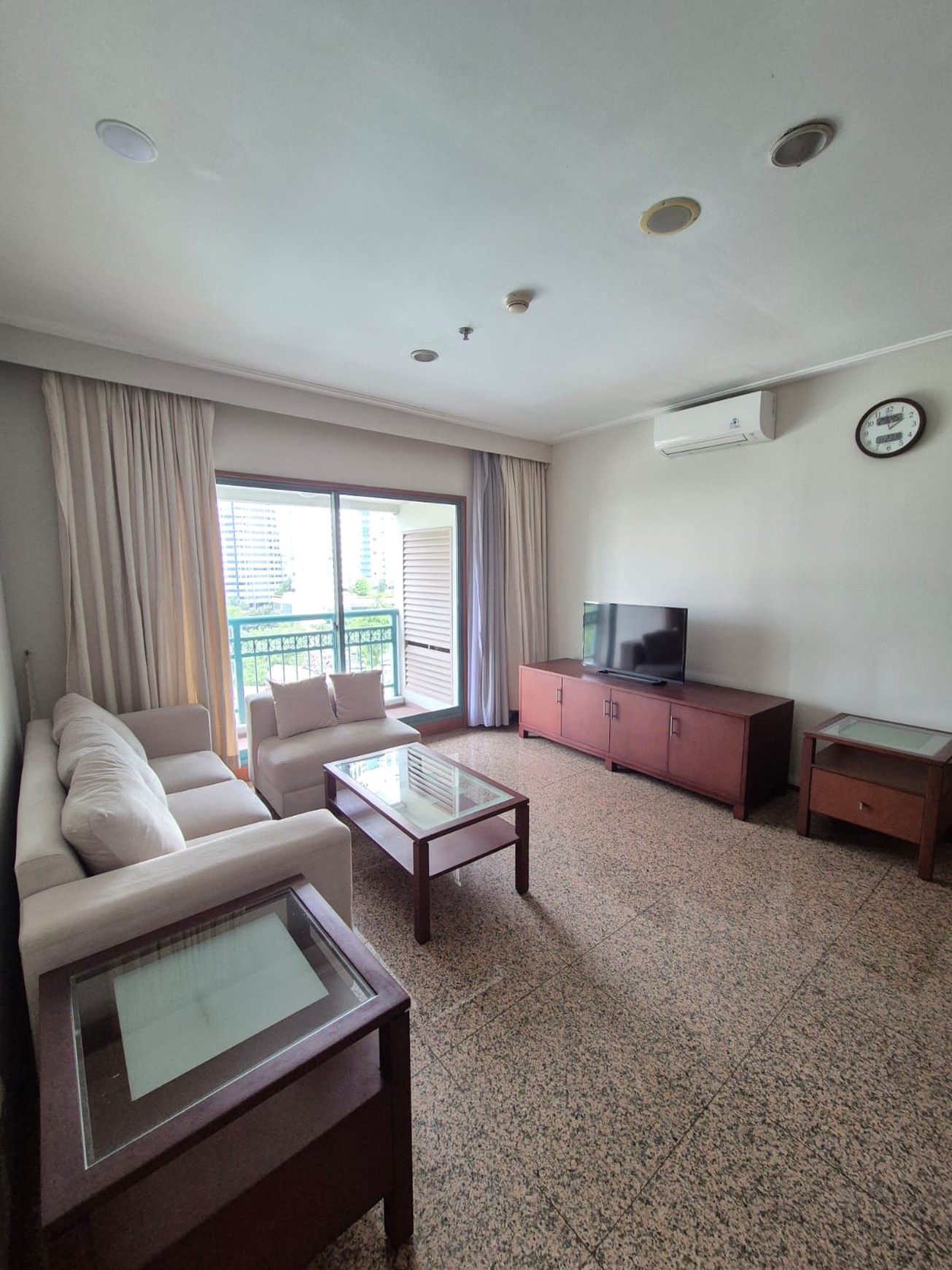 Disewakan Pavilion Apartemen 2BR terawat dan furnished di Jakarta Pusat sebelah Citiwalk