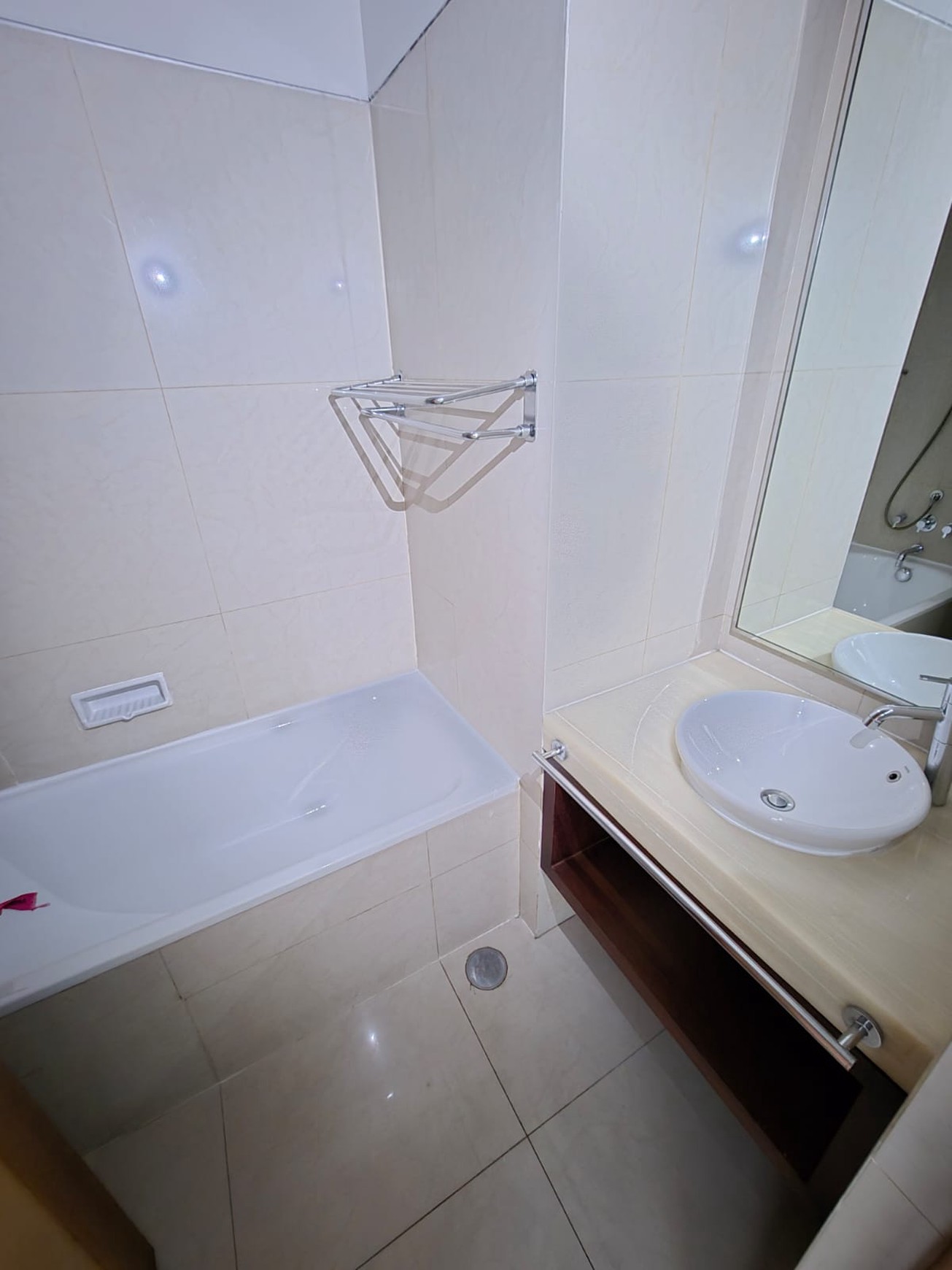 Disewakan Pavilion Apartemen 2BR terawat dan furnished di Jakarta Pusat sebelah Citiwalk