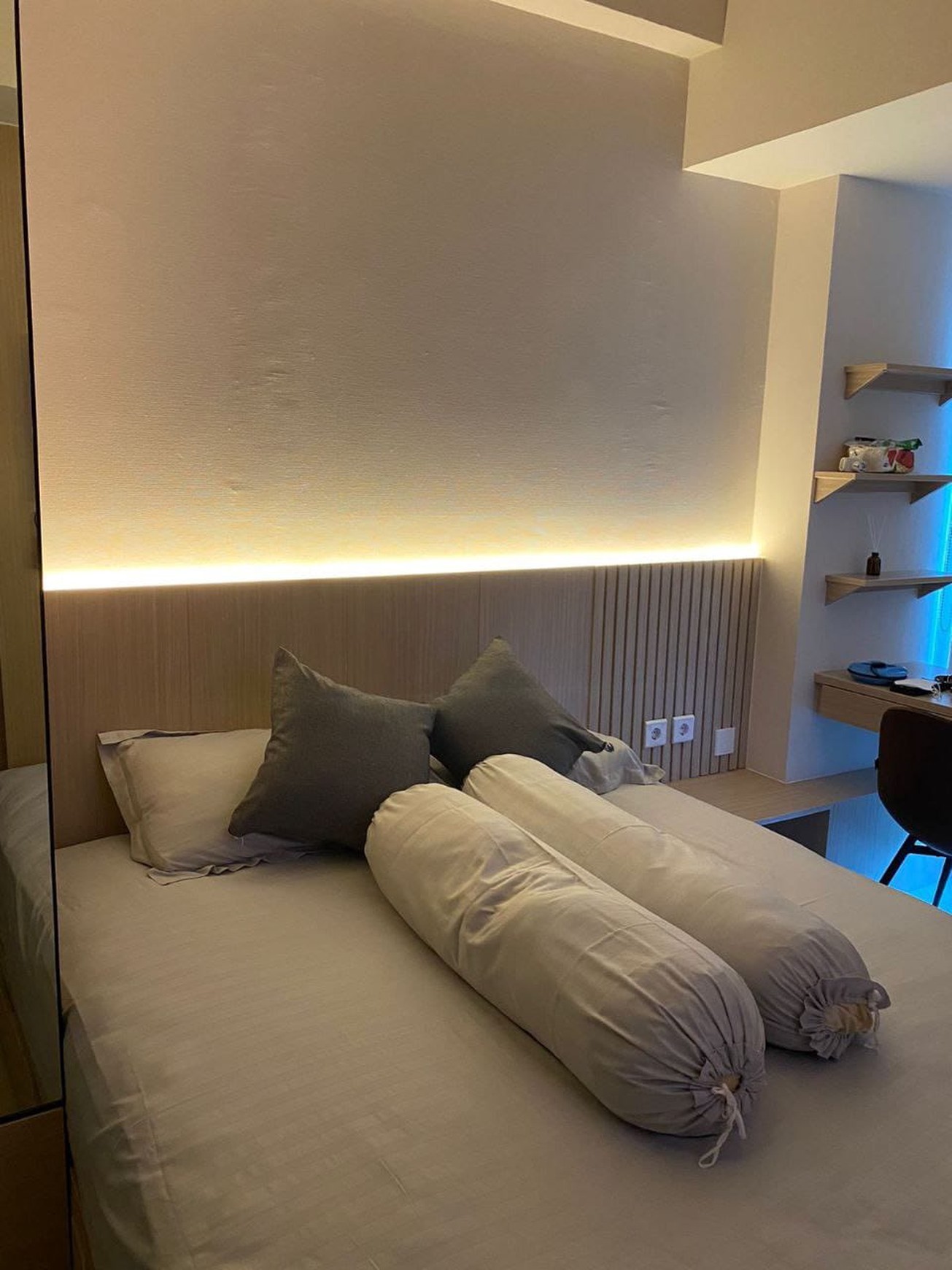 Disewakan Apartemen Murah Berlokasi Strategis dengan Good View di Pakuwon City Surabaya