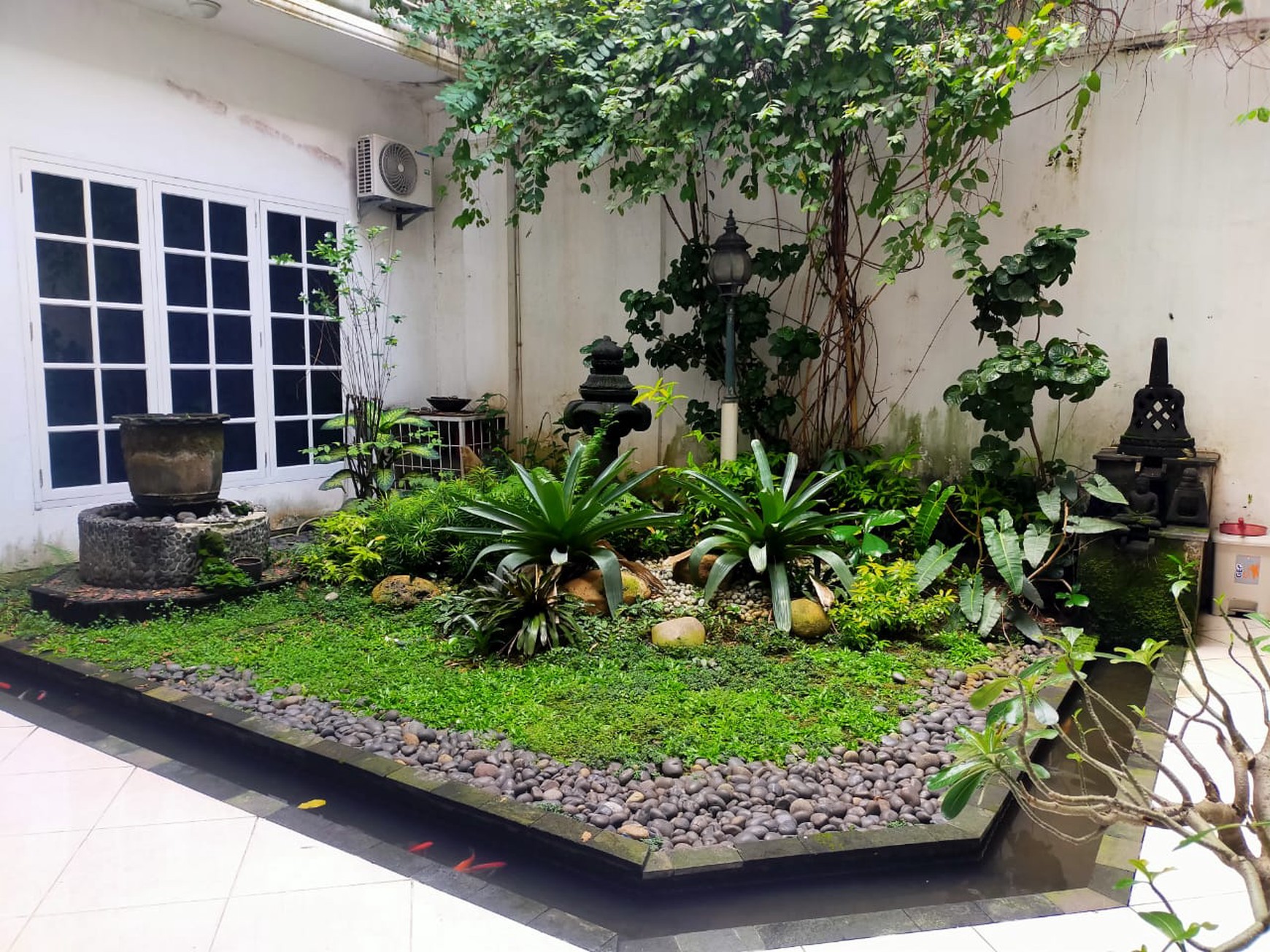 Rumah di jl Pasuruan Menteng Prime Location untuk Usaha