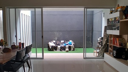 Rumah 2 Lantai di Bintaro Sektor 9 Siap Huni Dalam Cluster KT 3+1 dan KM 3+1