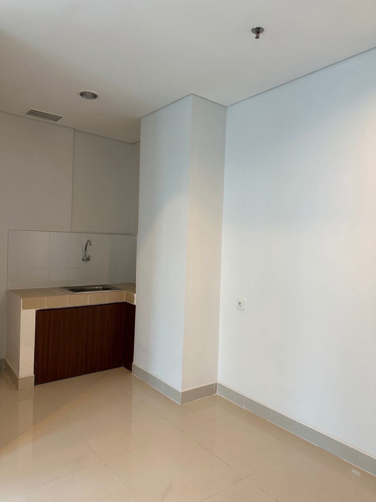 Apartment Capitol Park Residence diSalemba - 3 BR