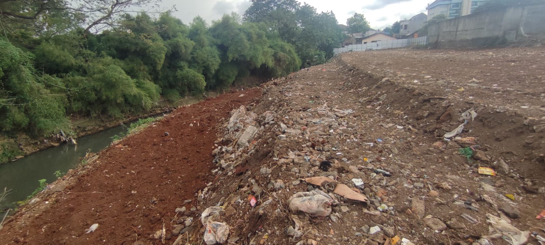 Tanah Kosong Lokasi Strategis dan Murah di Warung Buncit Jakarta Selatan