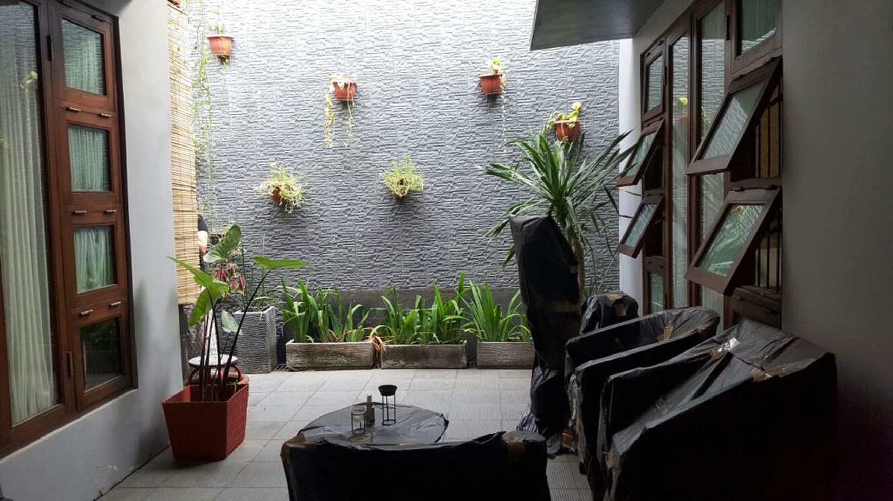 Rumah Hook Siap Huni dan Bagus Di Puyuh Bintaro Jaya