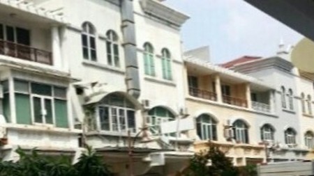 Dijual Rukan Gandeng Lokasi Strategis Di Permata Senayan, Jakarta Selatan.
