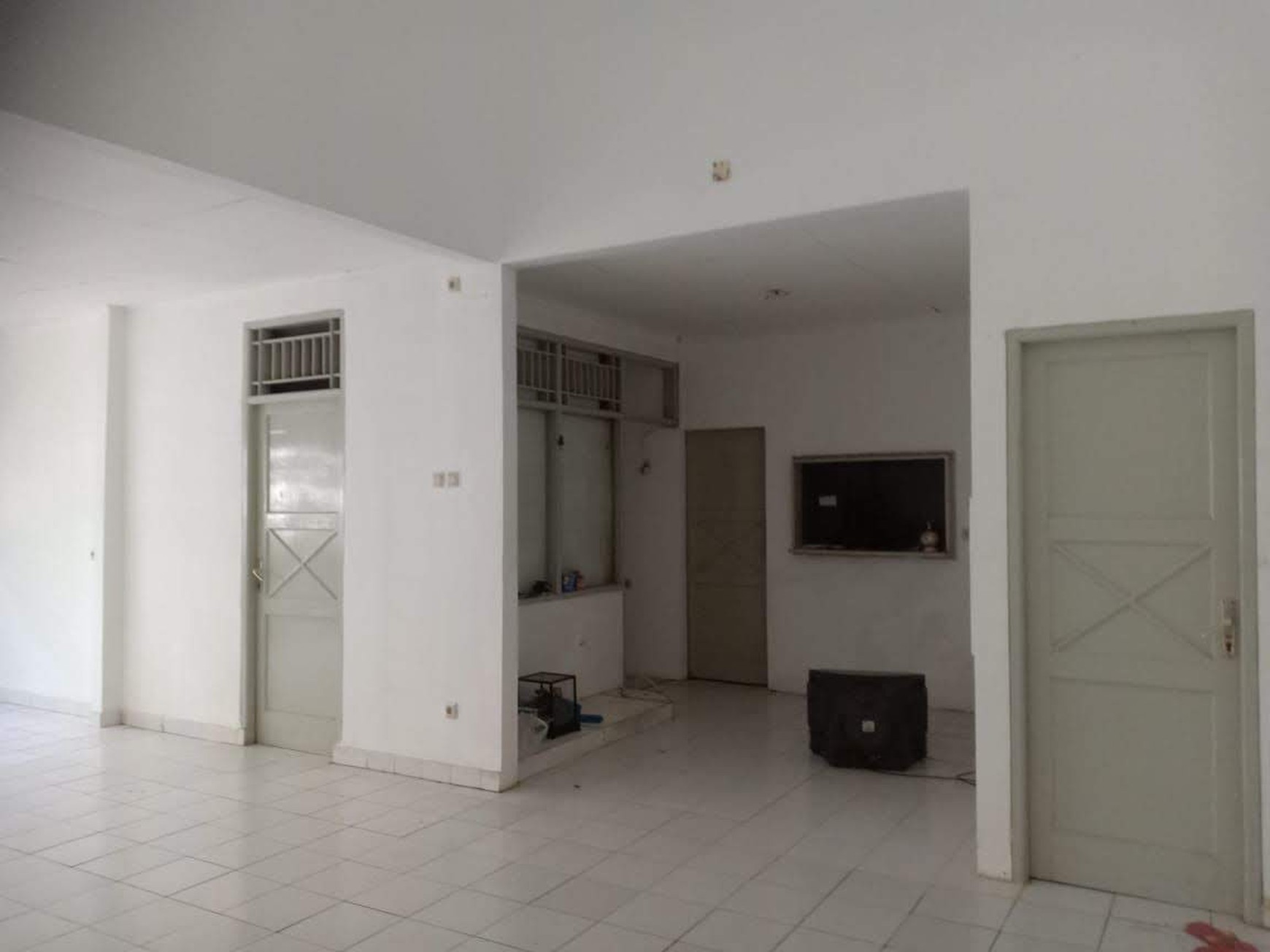 Rumah Dengan Lokasi Strategis dan Lingkungan Asri @Cimandiri 5, Bintaro.