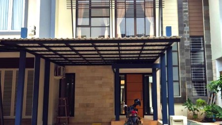 Rumah siap huni di Bintaro Jaya 9.