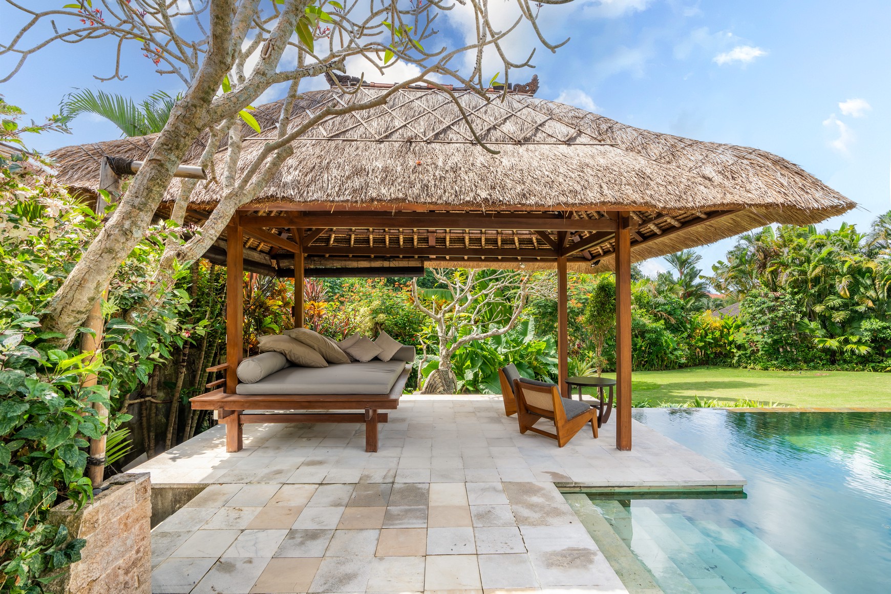 Rent yearly - Your dream property in the heart of Pererenan, one of the very last plots of land left