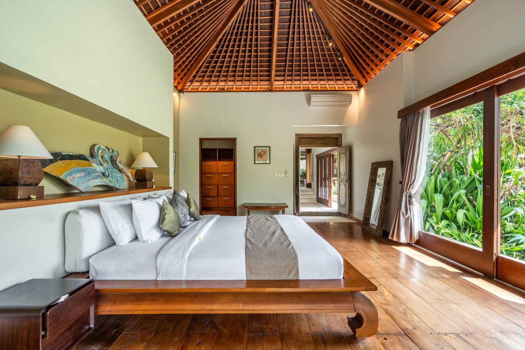 Rent yearly - Your dream property in the heart of Pererenan, one of the very last plots of land left