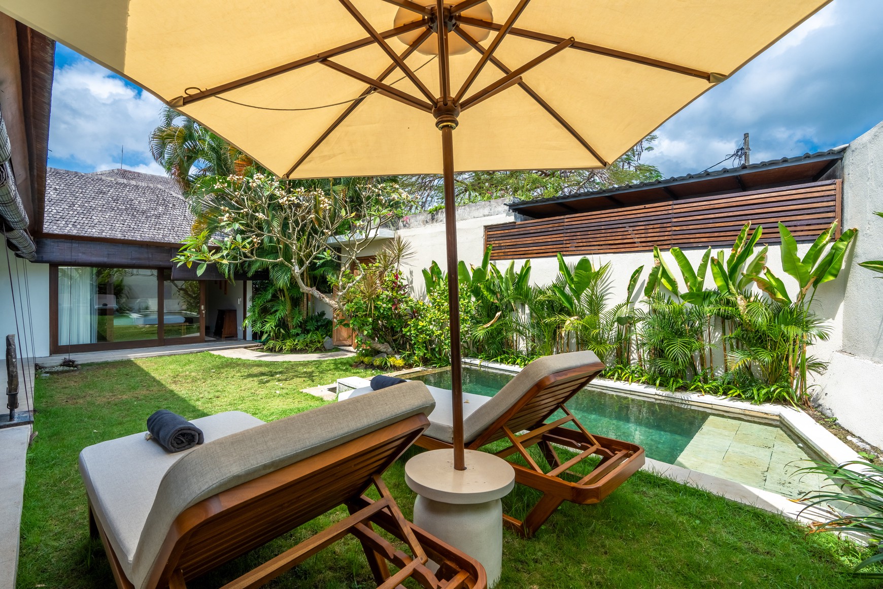 Rent yearly - Your dream property in the heart of Pererenan, one of the very last plots of land left