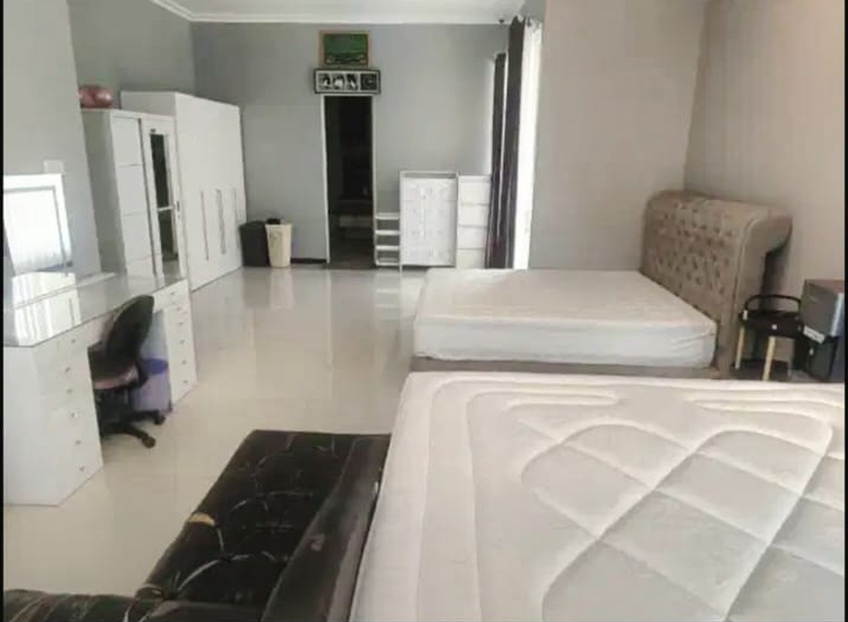 Dijual Rumah Prambanan Residence Hook Plus Private Pool + Full Furnished Dekat Citraland, Wbm, Pakuwon Mall