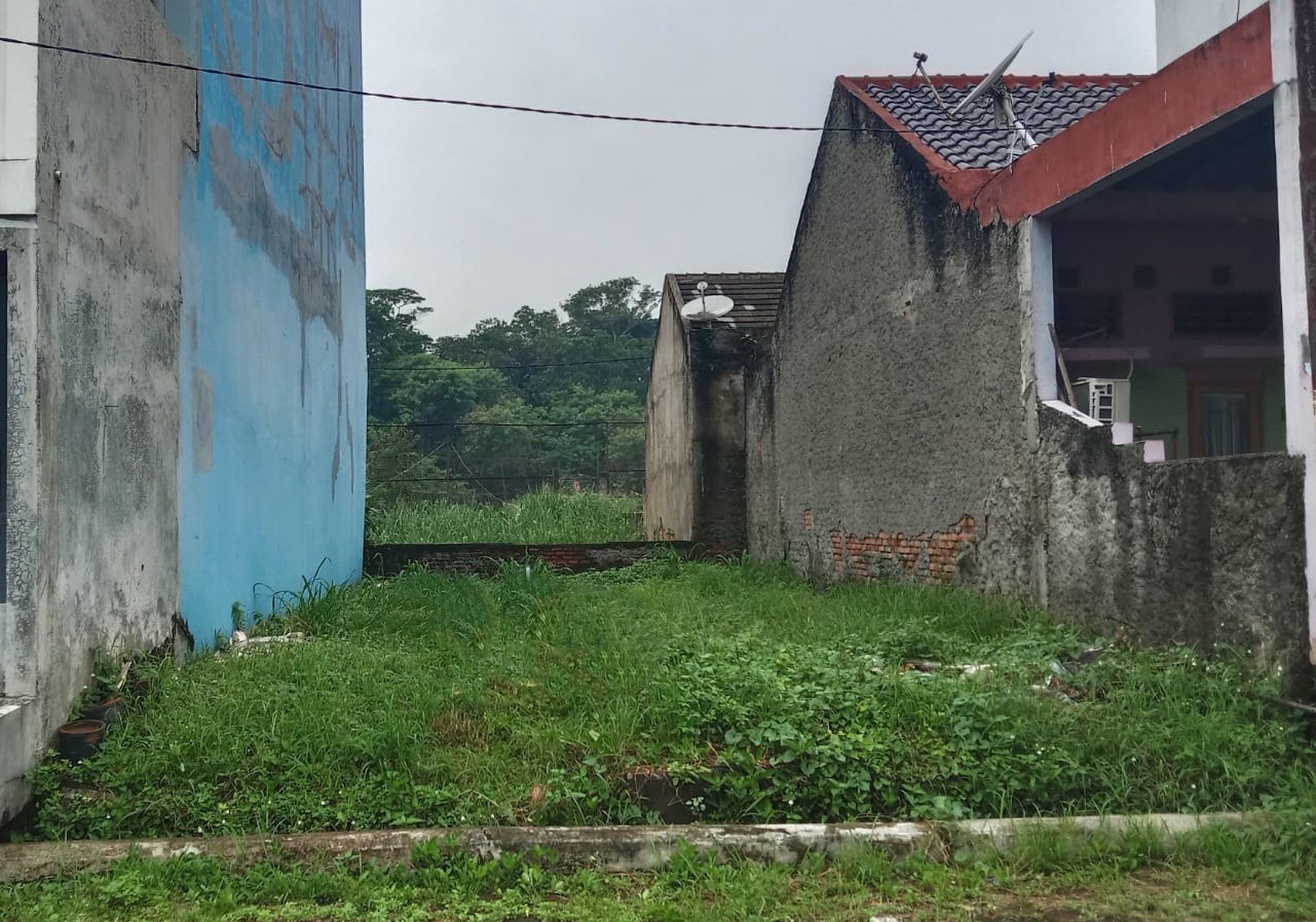 Tanah di perumahan Pura Cibubur SHM 84 m2 di Harjamukti, Depok