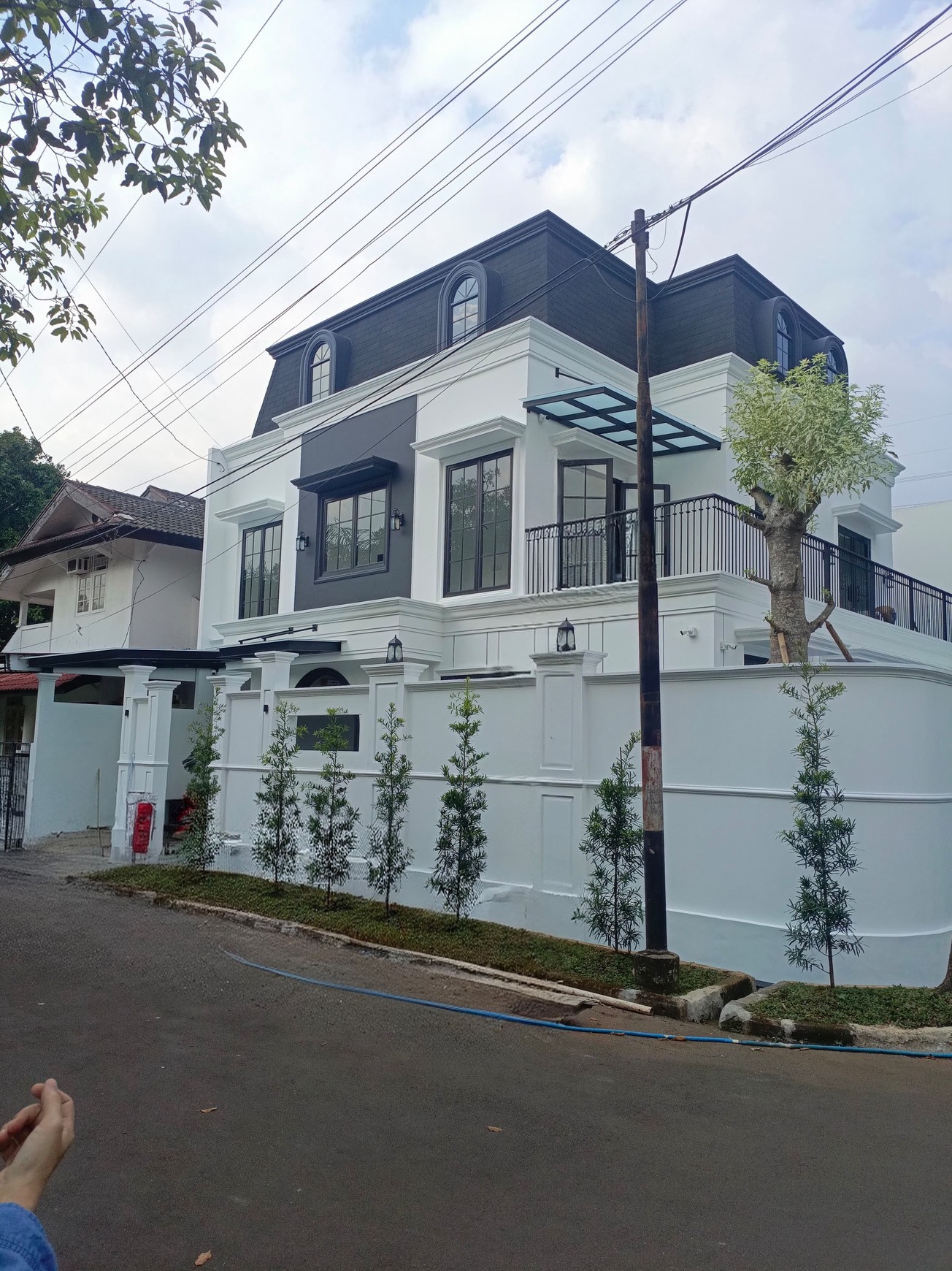 Rumah Baru Di area Premium Sektor 9 Bintaro Jaya