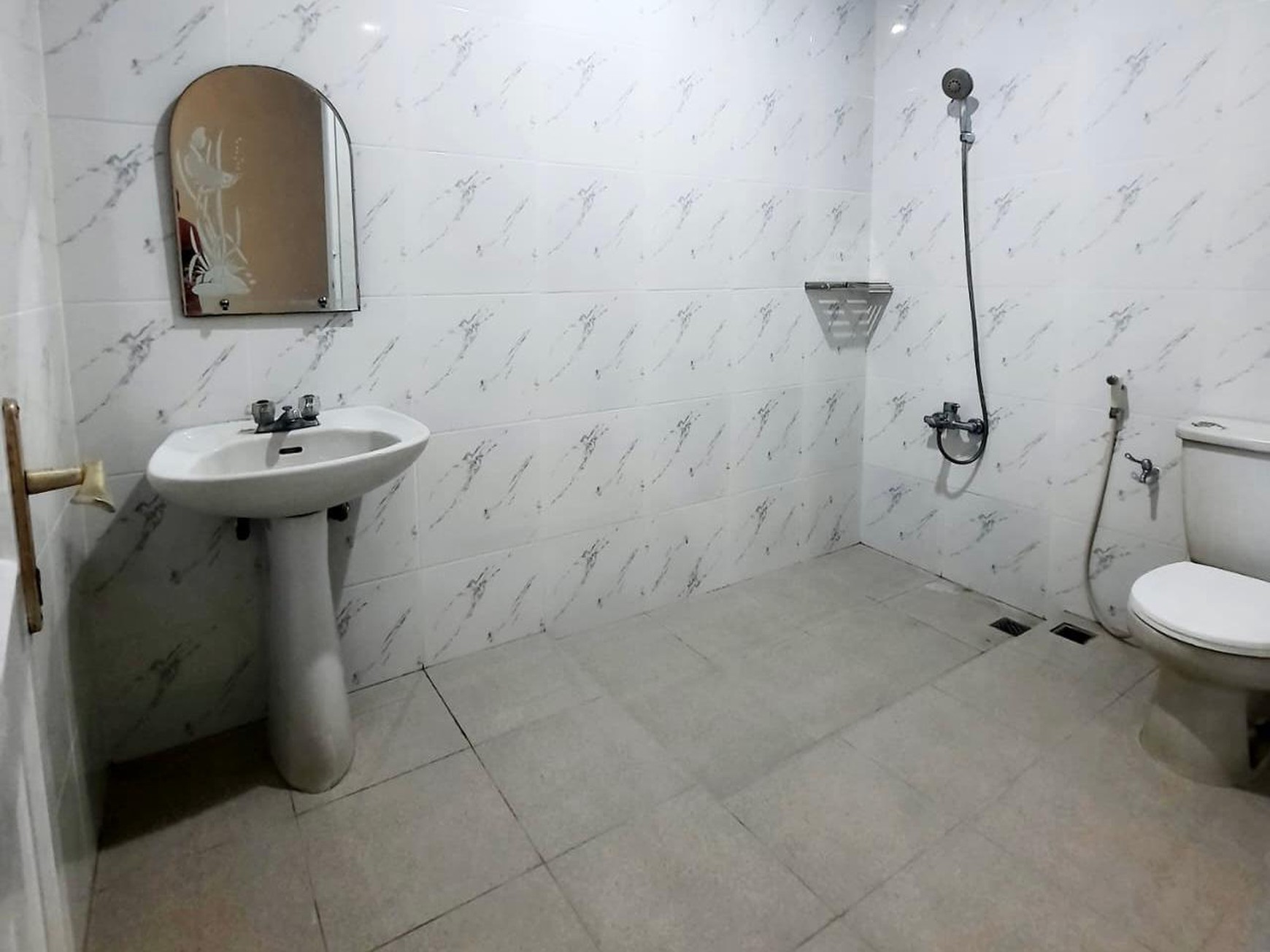 DIJUAL RUMAH MURAH SIAP HUNI DI BONA INDAH LEBAK BULUS