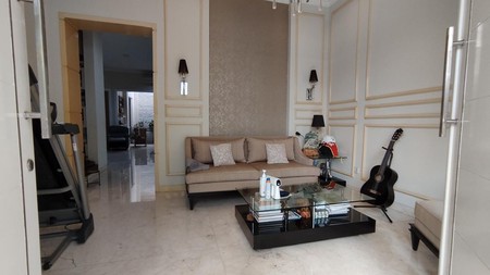 Rumah Grand Orchard Ebony, Kelapa Gading