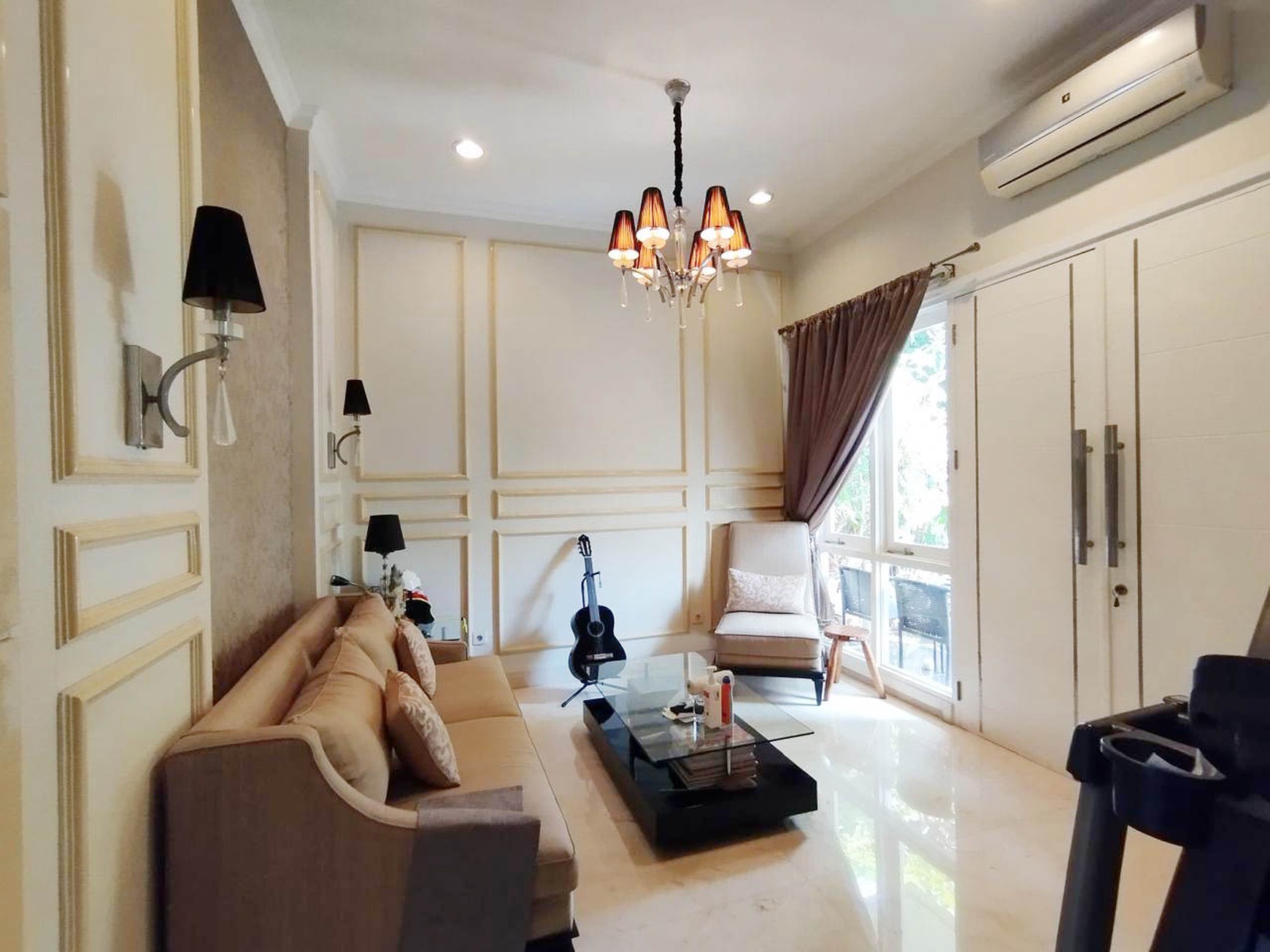 Rumah Grand Orchard Ebony, Kelapa Gading