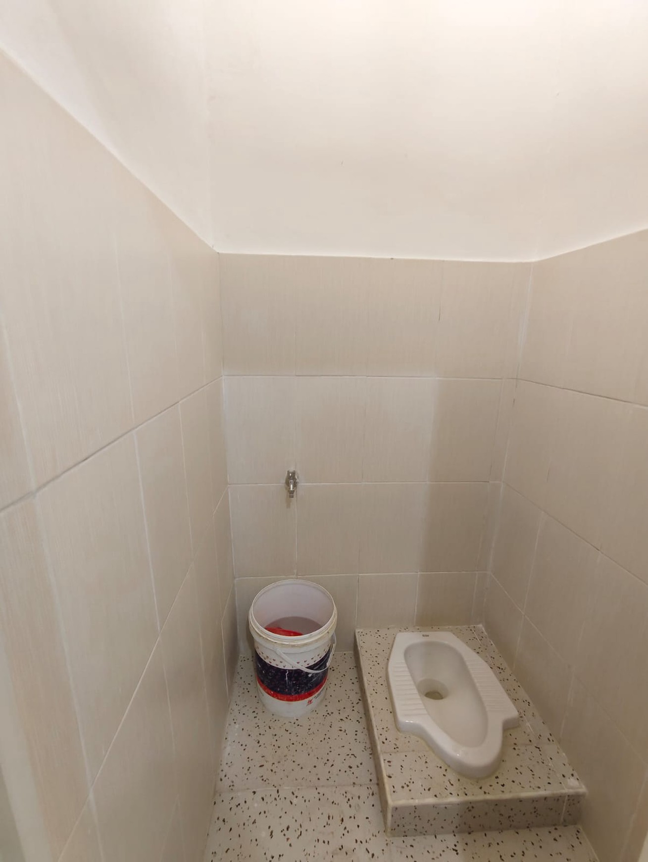 Rumah Dalam Perum Di Jalan Godean Km 4, Ngestiharjo, Kasihan, Bantul