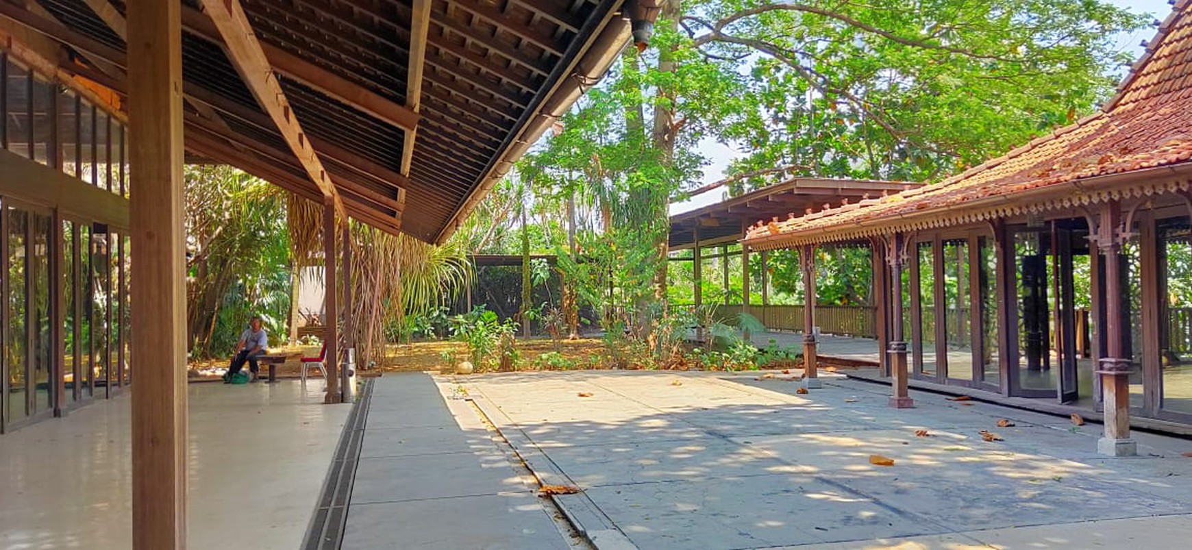 Kavling ada bangunan rumah Jl Jeruk Purut Buntu, Cilandak