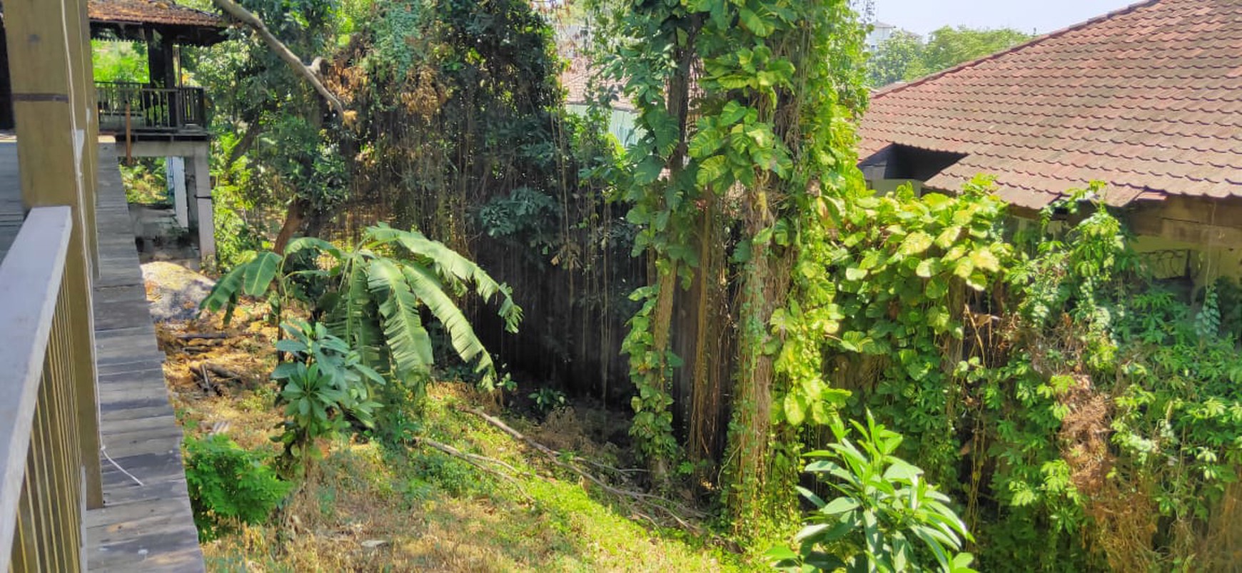 Kavling ada bangunan rumah Jl Jeruk Purut Buntu, Cilandak