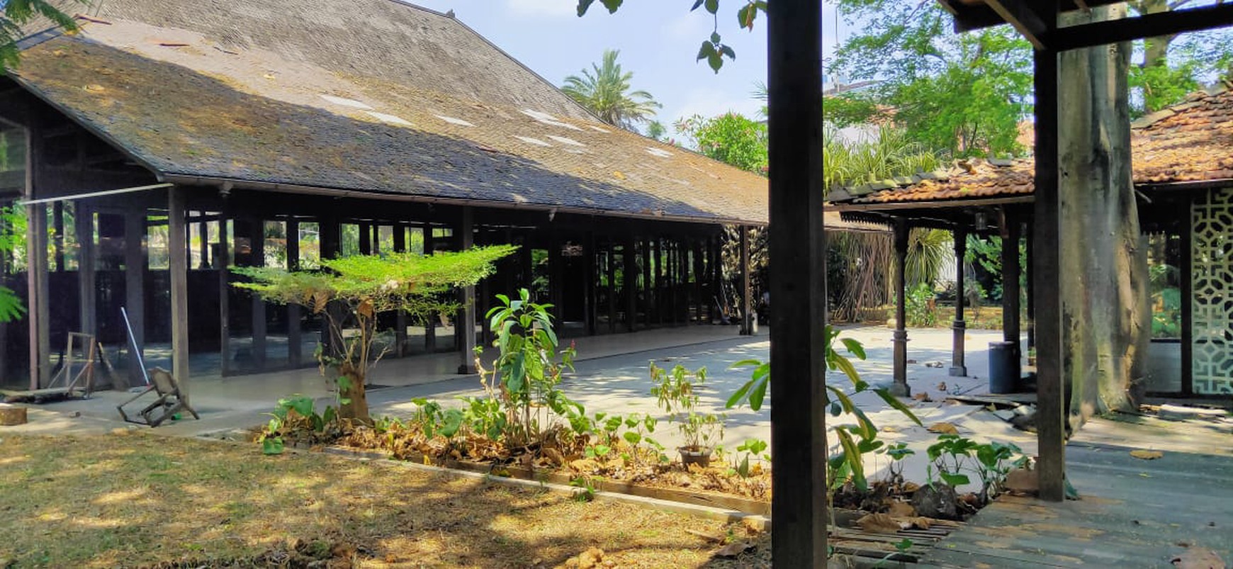 Kavling ada bangunan rumah Jl Jeruk Purut Buntu, Cilandak