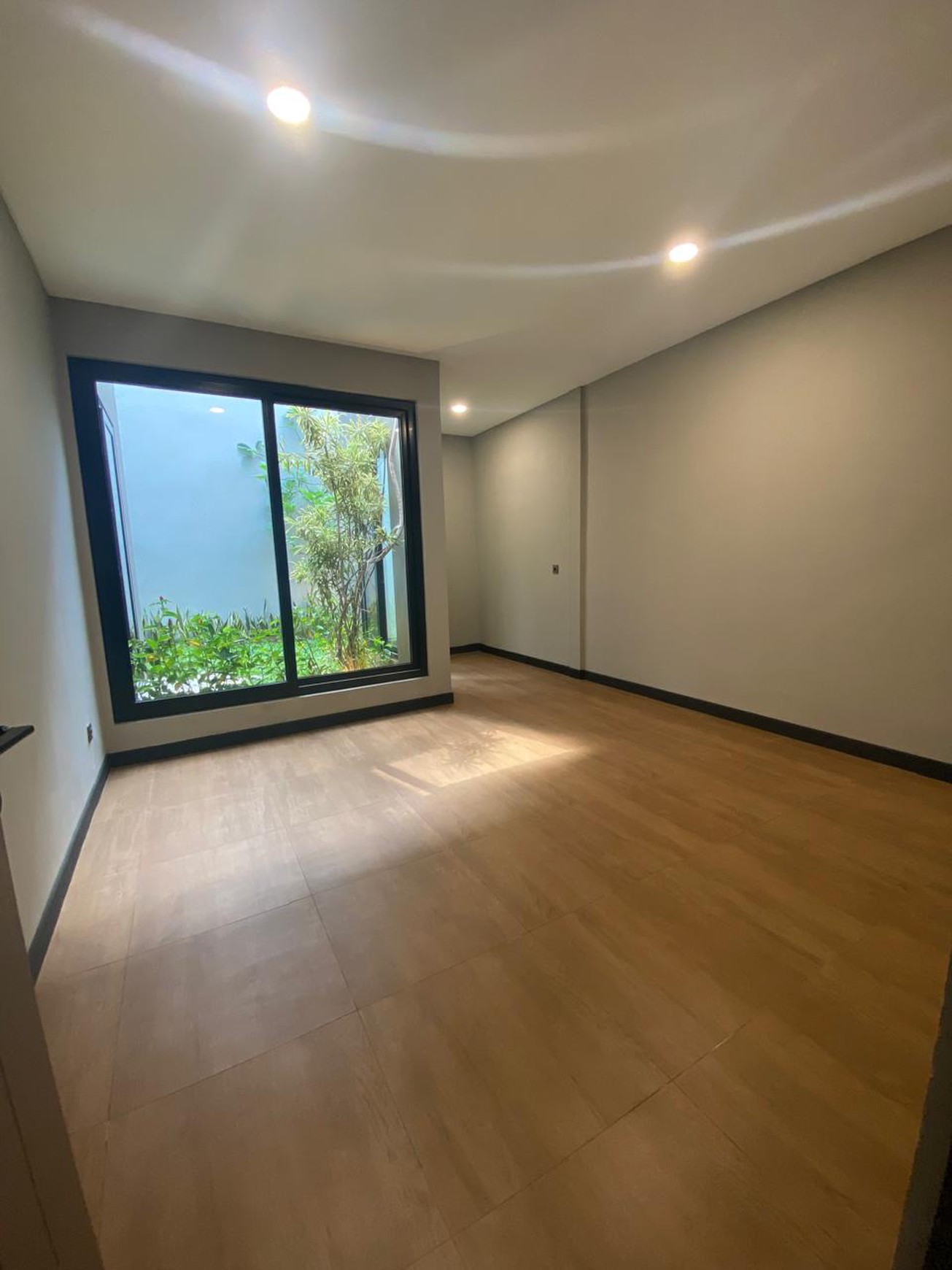 Rumah Bagus, Brand New, Cantik Siap huni di BSD