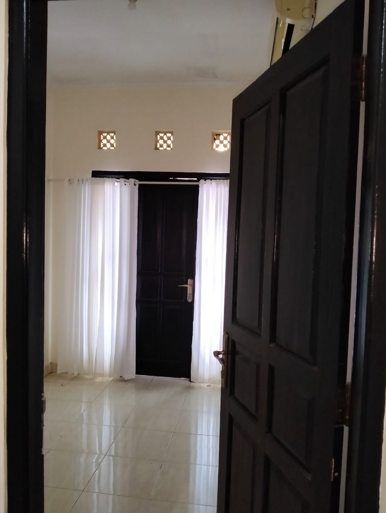 Rumah Tinggal Strategis Dekat Jalan Laksda Adisucipto Caturtunggal Depok Sleman