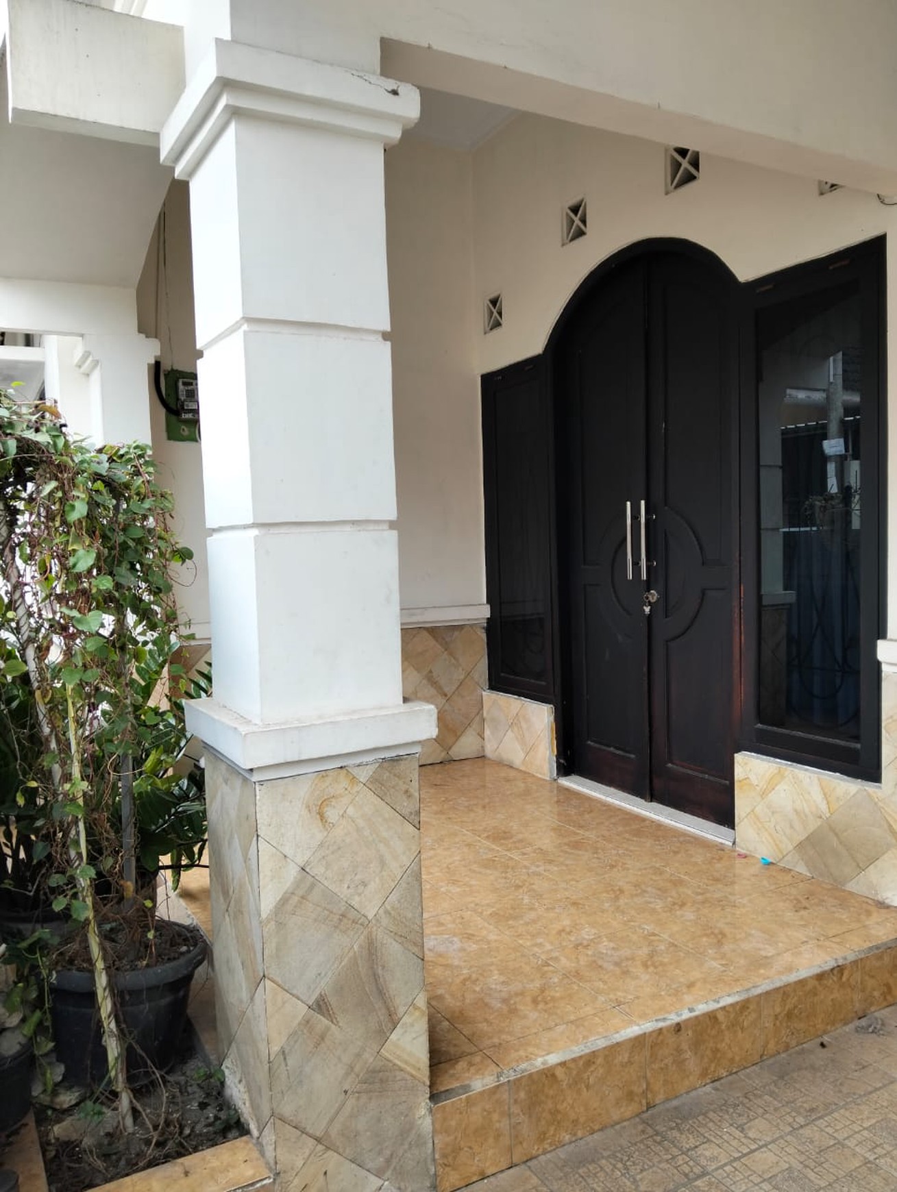 Rumah Tinggal Strategis Dekat Jalan Laksda Adisucipto Caturtunggal Depok Sleman