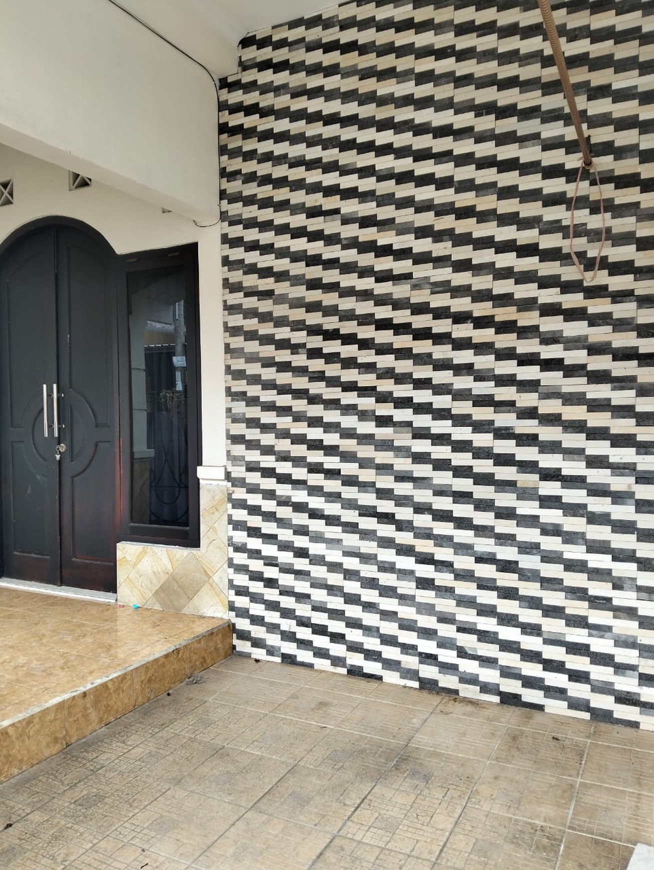 Rumah Tinggal Strategis Dekat Jalan Laksda Adisucipto Caturtunggal Depok Sleman