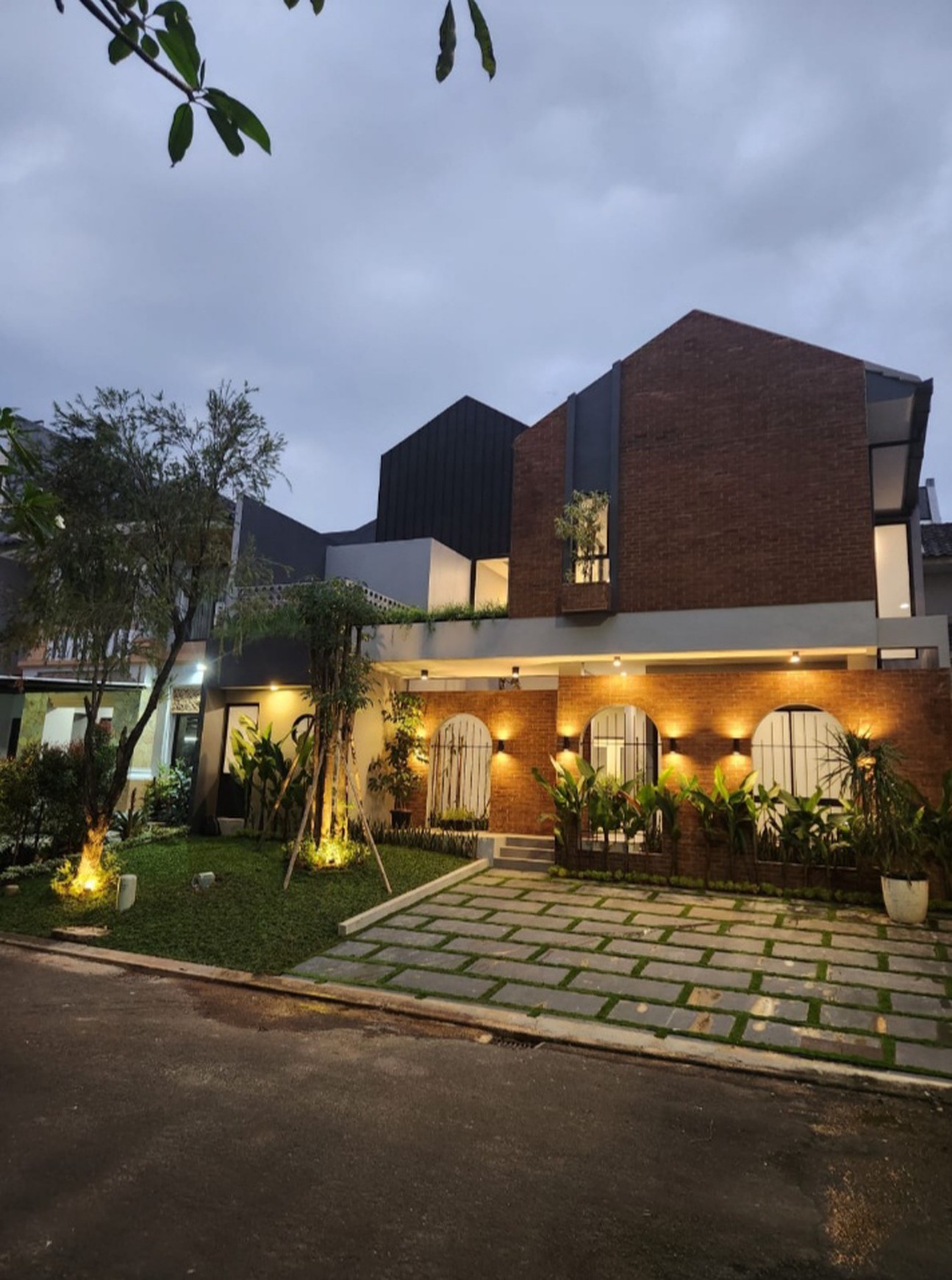 Rumah Cantik, Nyaman dan Asri, Siap huni di BSD