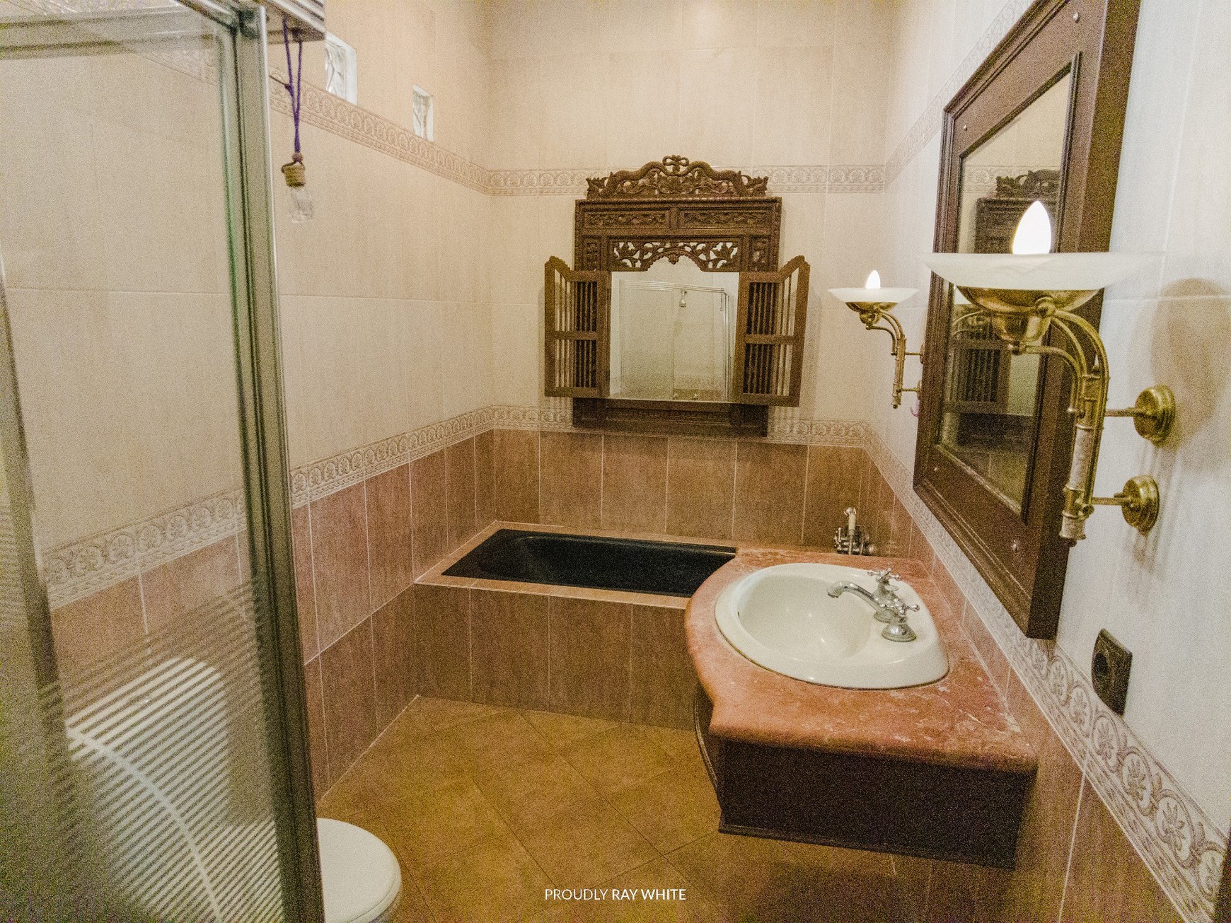 Rumah Mewah 1050 Meter Persegi Diarea Babarsari Caturtunggal, Depok, Sleman.