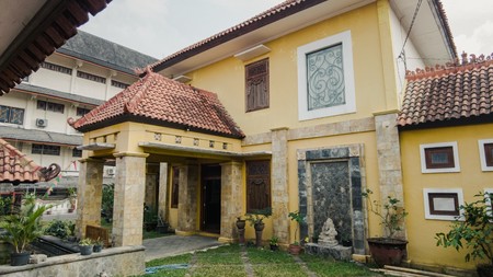 Rumah Mewah 1050 Meter Persegi Diarea Babarsari Caturtunggal, Depok, Sleman.