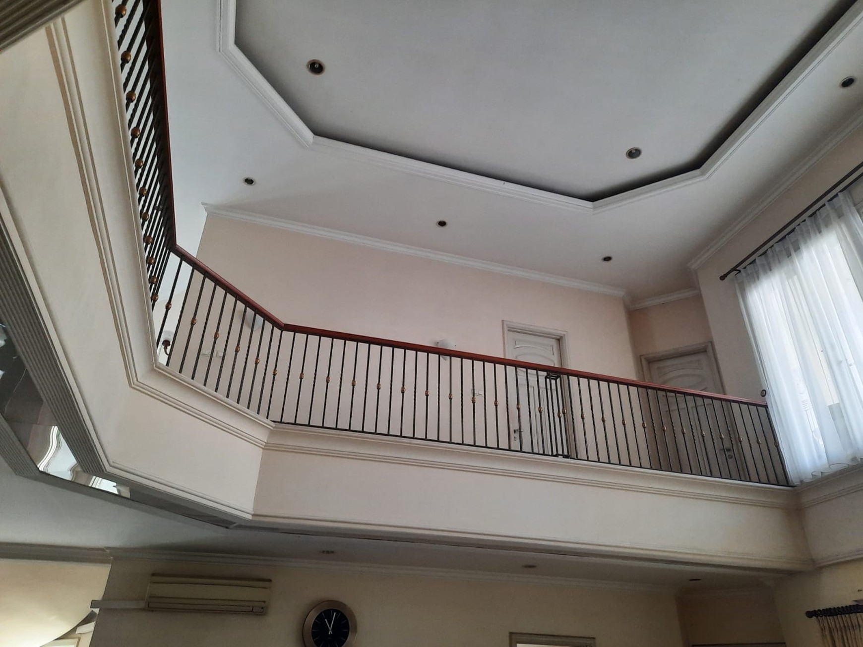 Rumah Mewah di Pondok Indah, Akses Dekat Cilandak Kebayoran Baru 
