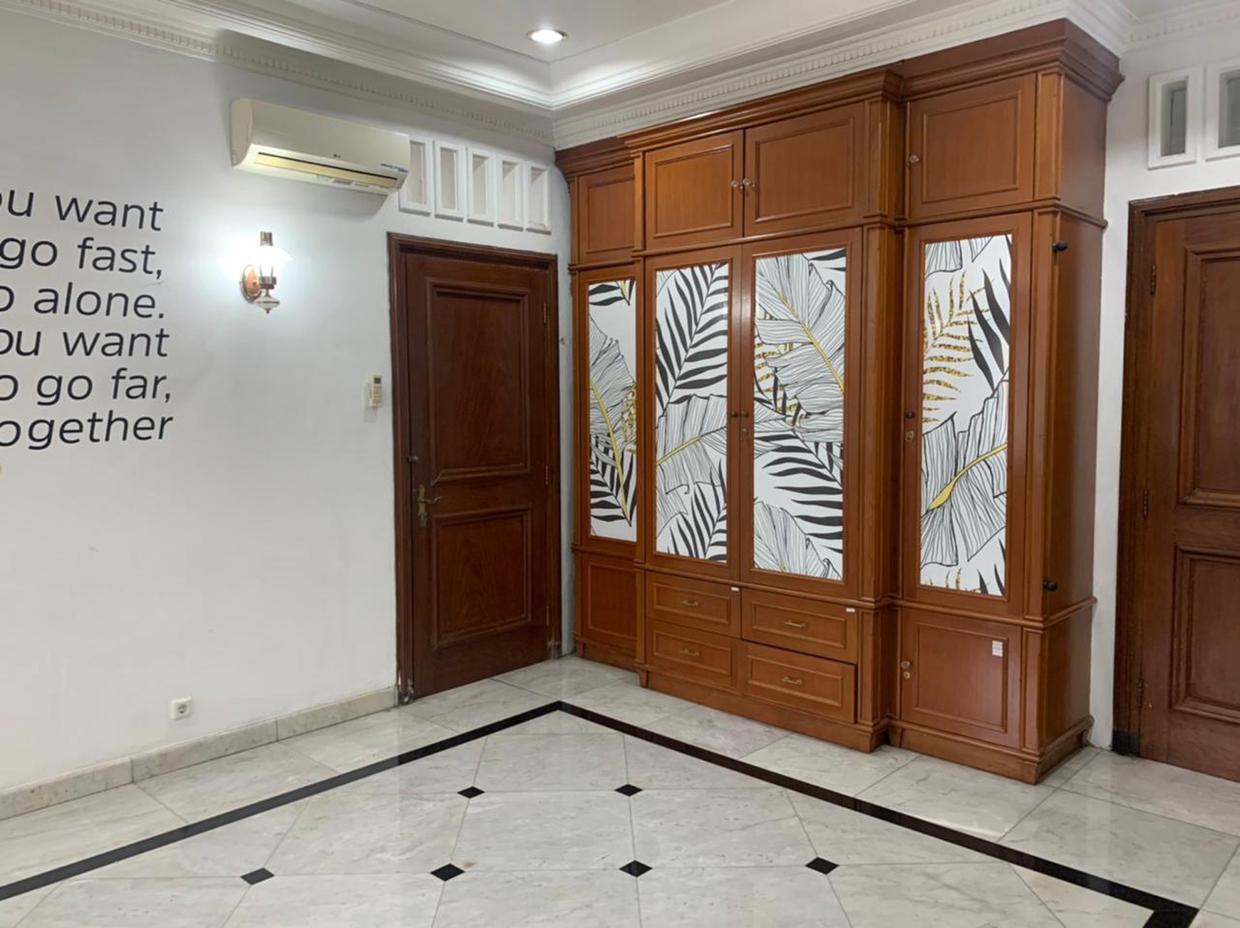 Rumah di jalan Anyer, Menteng, Jakarta pusat