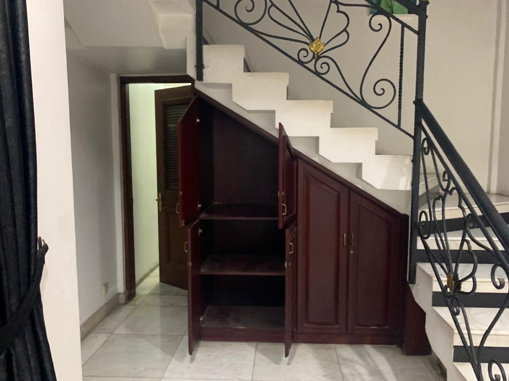 Rumah di jalan Anyer, Menteng, Jakarta pusat