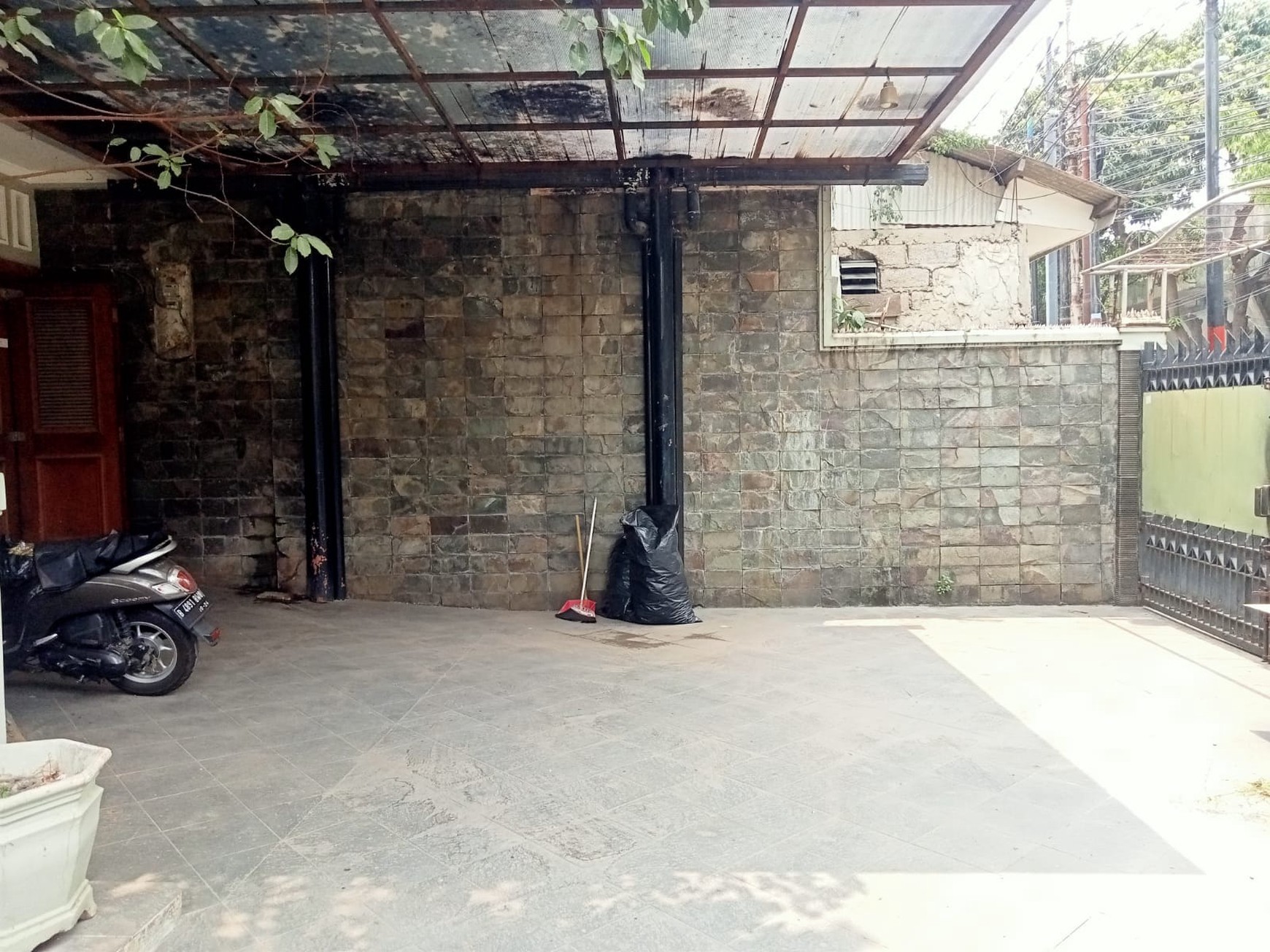 Rumah di jalan Anyer, Menteng, Jakarta pusat