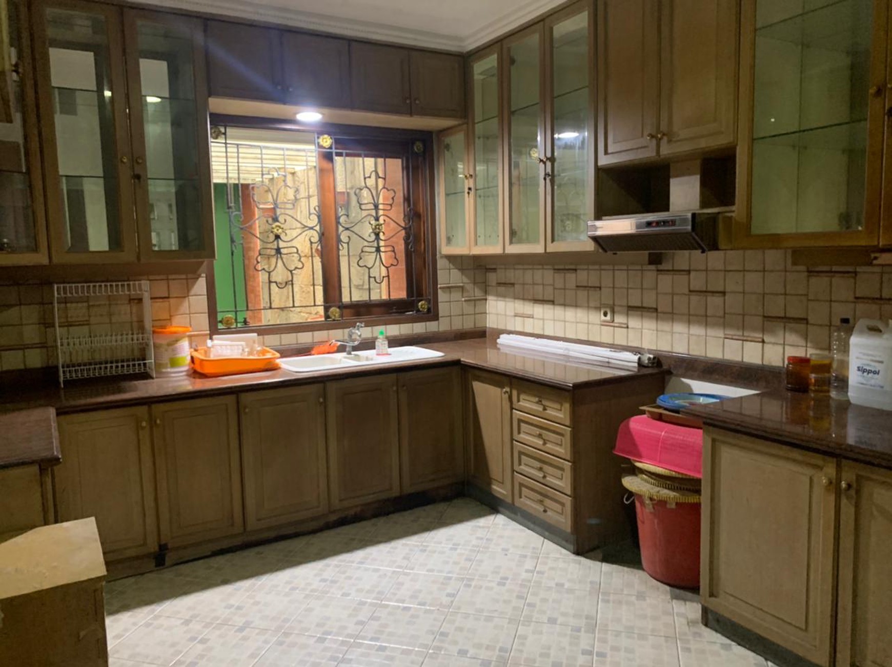 Rumah di jalan Anyer, Menteng, Jakarta pusat