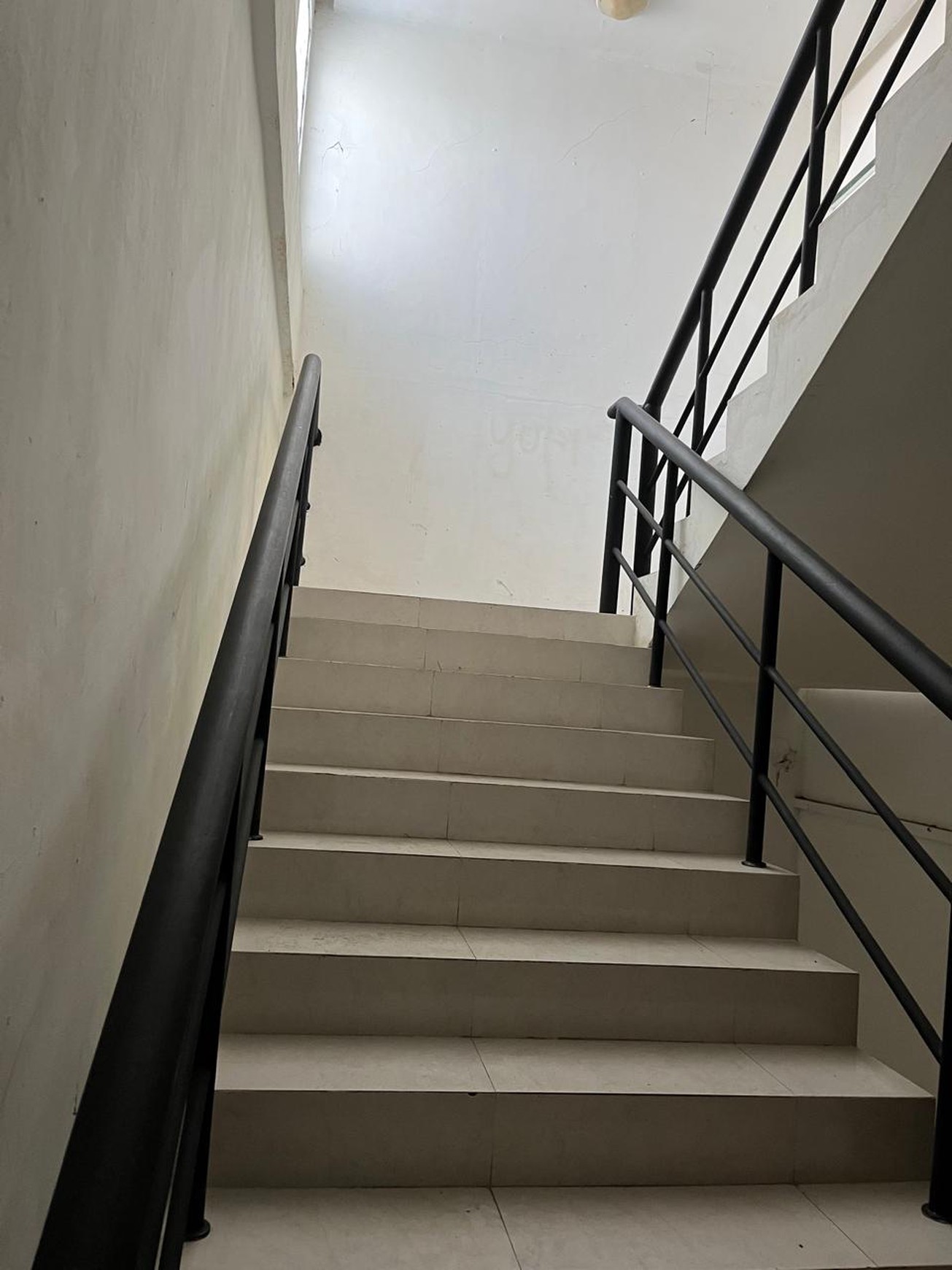 Disewakan Ruko Gandeng 7 di JL. Perintis kemerdekaan, Babakan - Cikokol Tangerang (Depan Taman Gajah Tunggal)