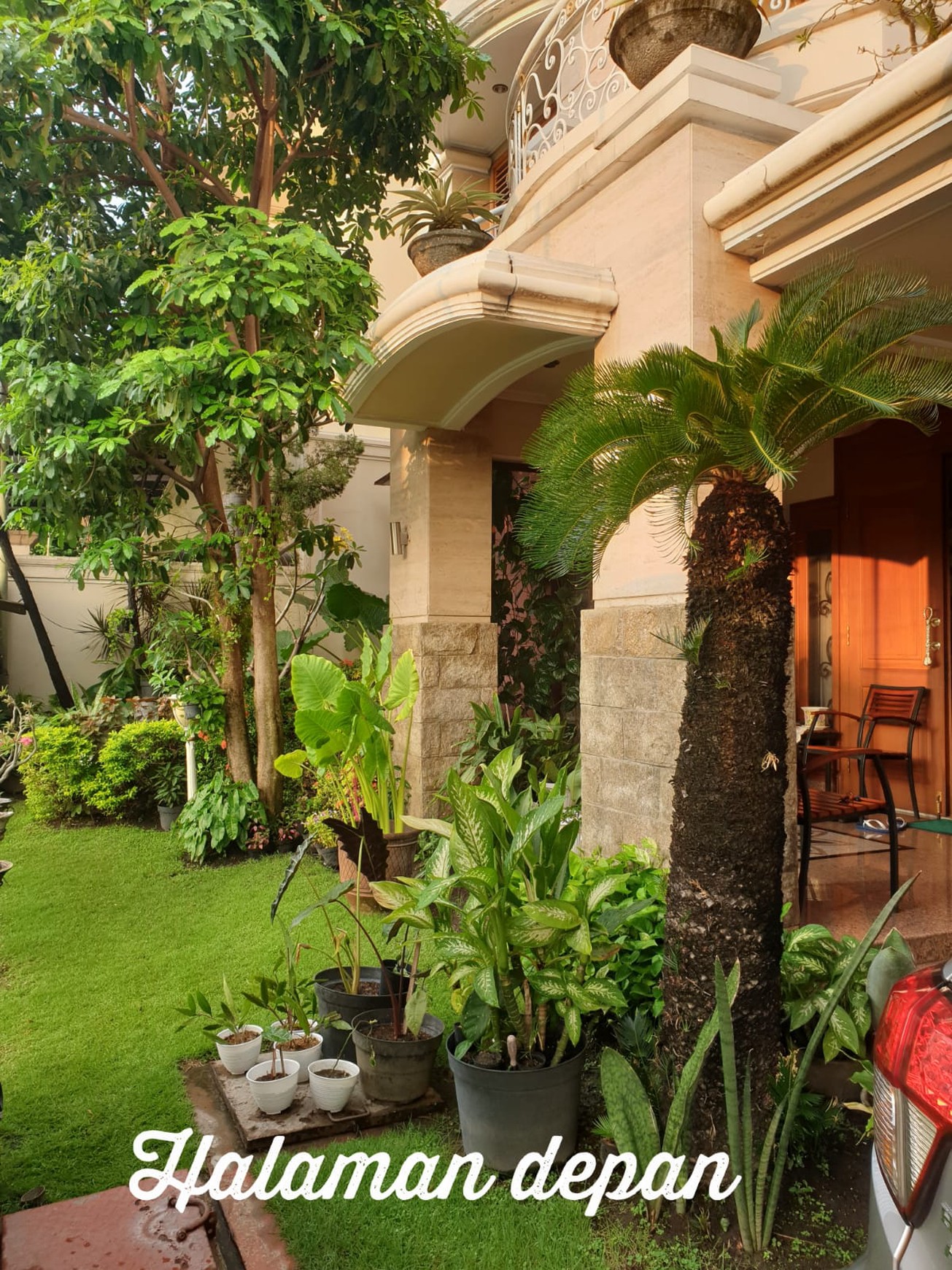 Dijual Rumah Mewah ...di Boulevard  Galaxi Bumi Permai ARAYA 1