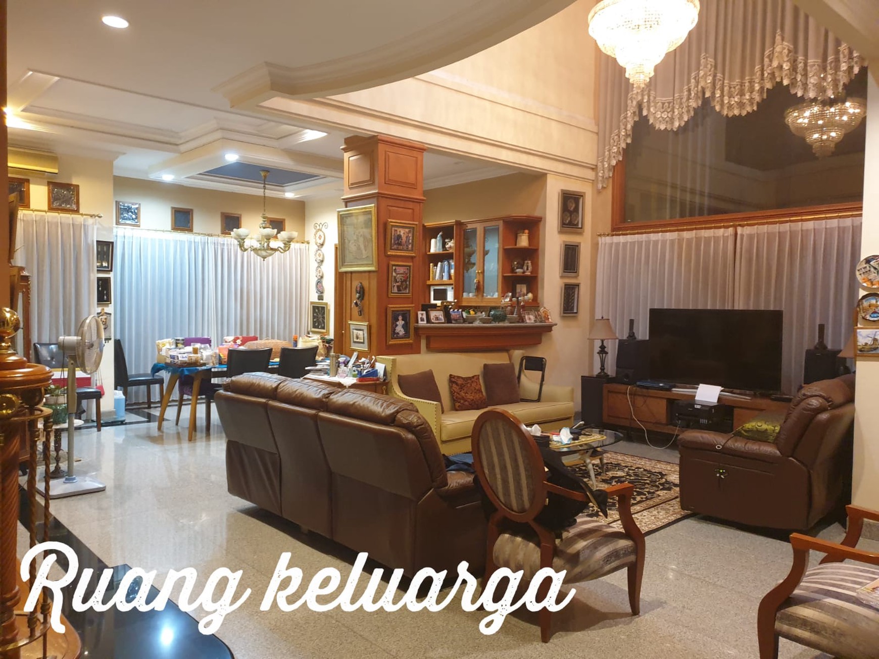 Dijual Rumah Mewah ...di Boulevard  Galaxi Bumi Permai ARAYA 1